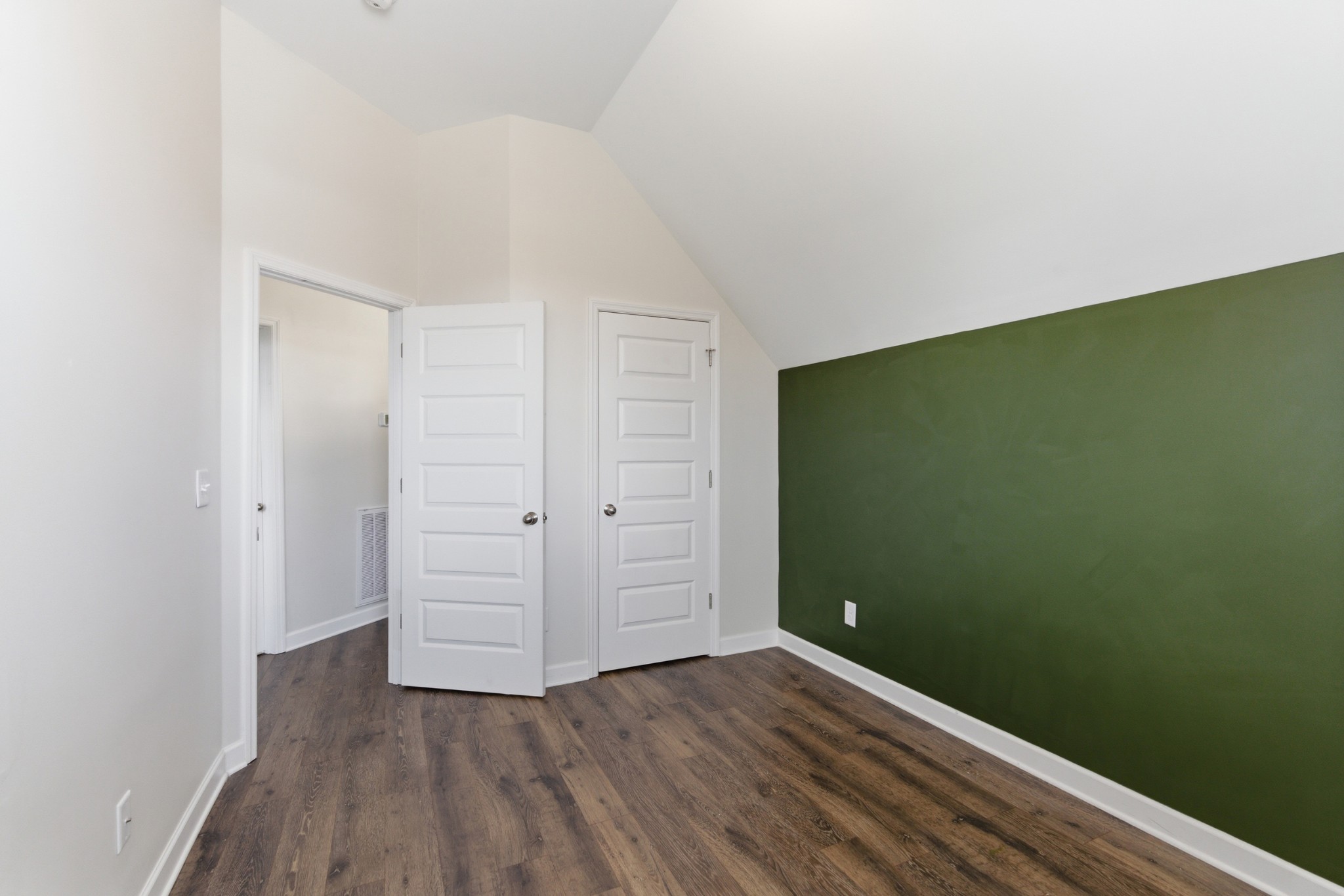  114 Walden Village Ct, Nashville, TN, 37210 - 物件實景