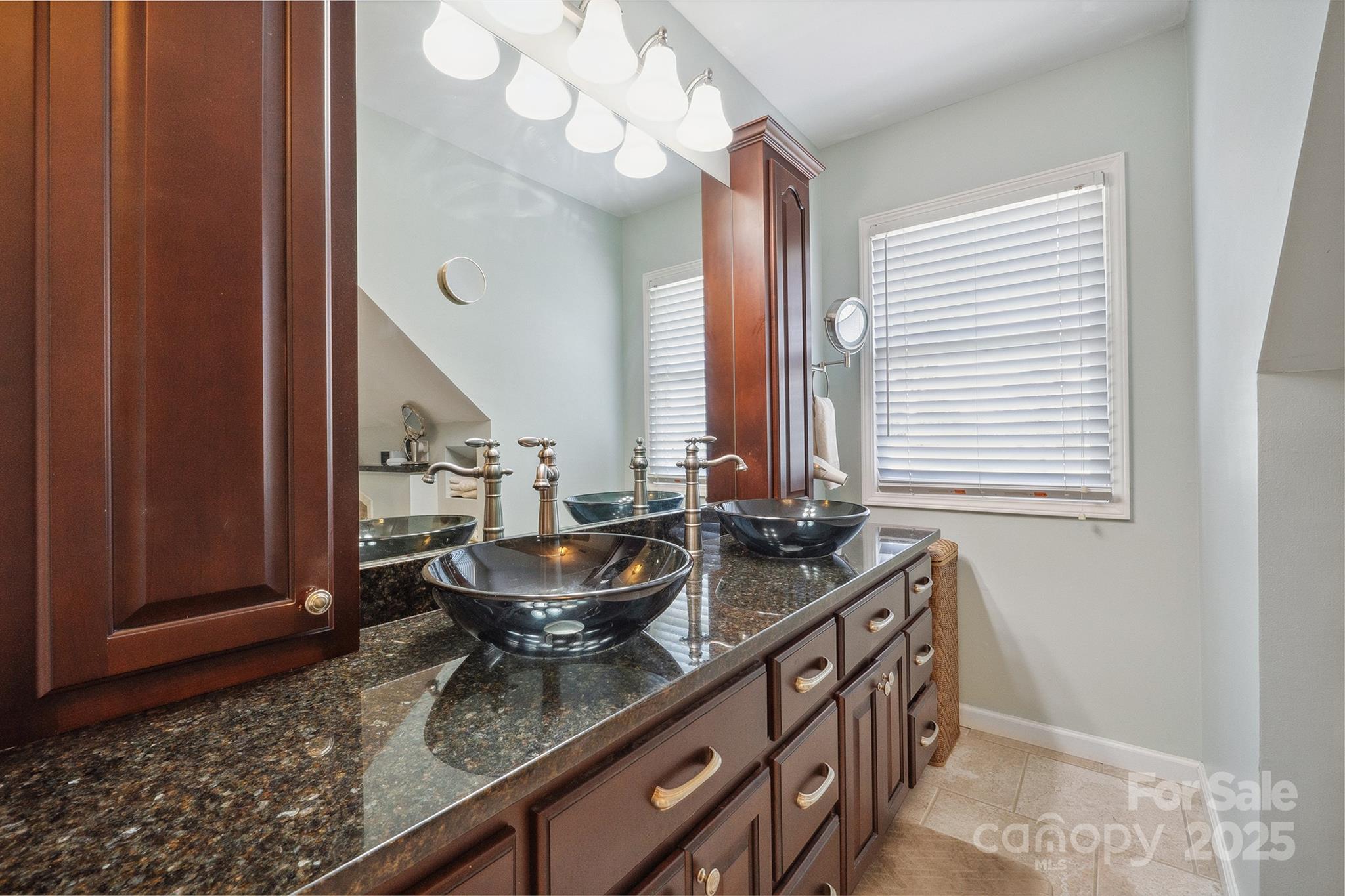 Granite Falls, North Carolina, 28630, United States, 4 Bedrooms Bedrooms, ,4 BathroomsBathrooms,Residential,For Sale,1907172