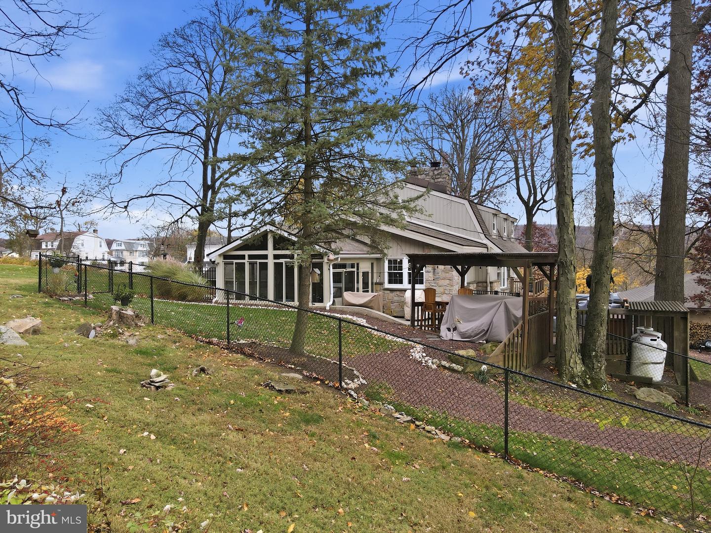 Allentown, Pennsylvania, 18103, United States, 3 Bedrooms Bedrooms, ,2 BathroomsBathrooms,Residential,For Sale,1993254