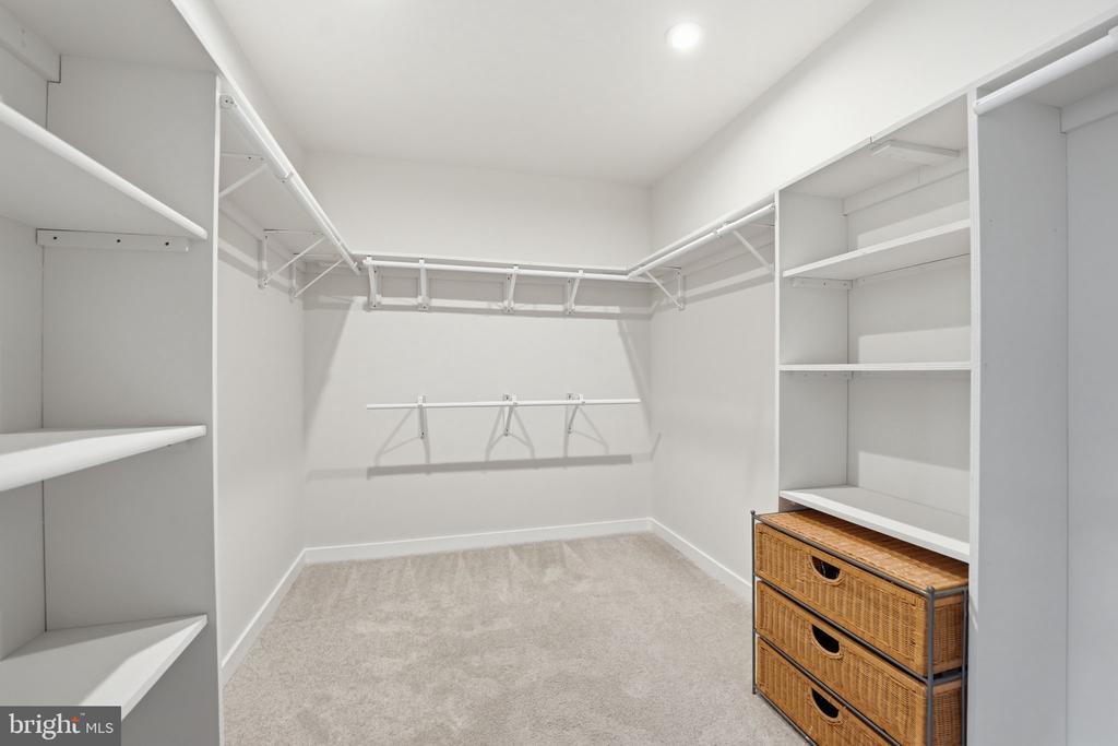 Chantilly, Virginia, 20151, United States, 3 Bedrooms Bedrooms, ,3 BathroomsBathrooms,Residential,For Sale,2048554