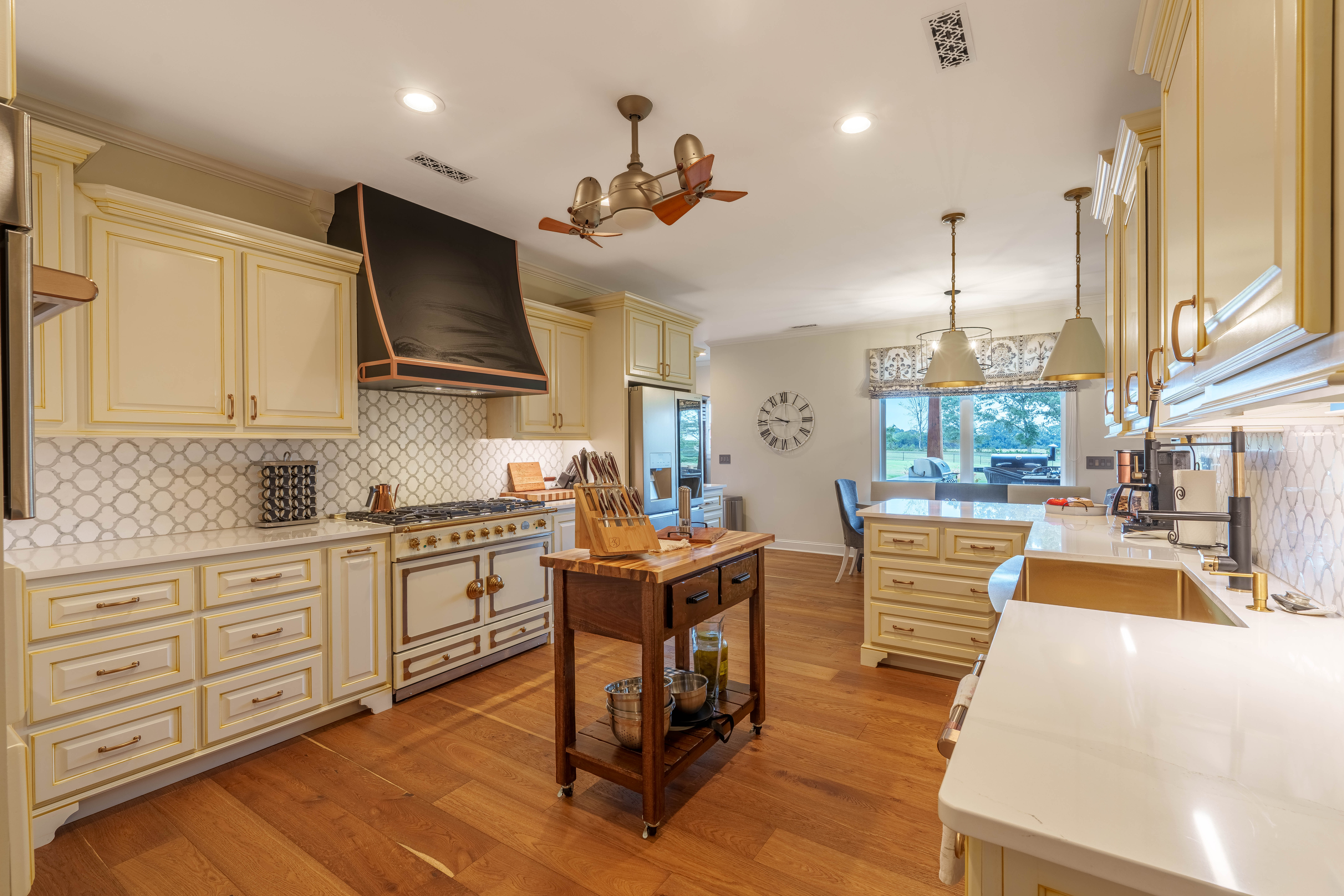 Florence, Alabama, 35633, United States, 3 Bedrooms Bedrooms, ,4 BathroomsBathrooms,Residential,For Sale,1944845
