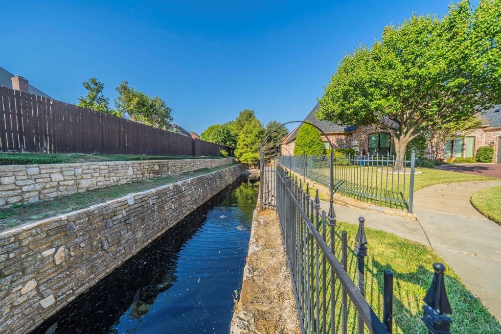 Bedford, Texas, 76021, United States, 3 Bedrooms Bedrooms, ,3 BathroomsBathrooms,Residential,For Sale,1983918