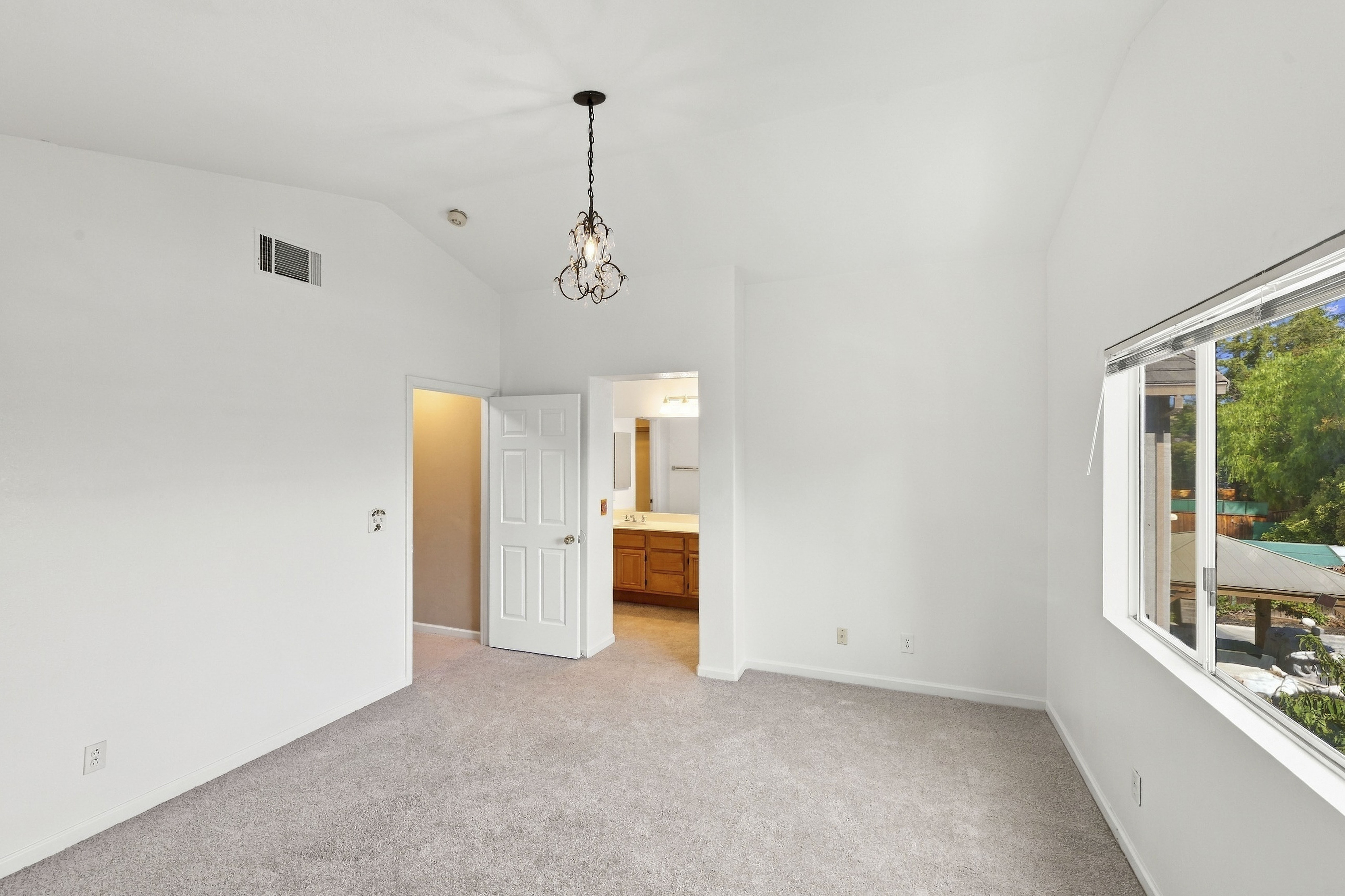  Move-In-Ready Home in Antioch - 物件實景