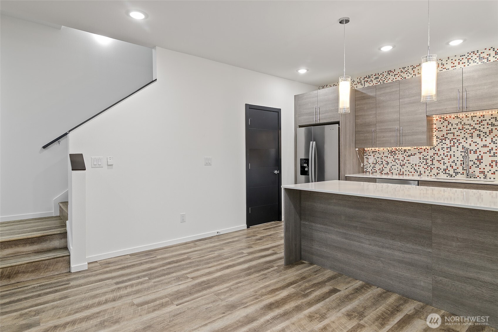 Seattle, Washington, 98103, United States, 2 Bedrooms Bedrooms, ,1 BathroomBathrooms,Residential,For Sale,1991095