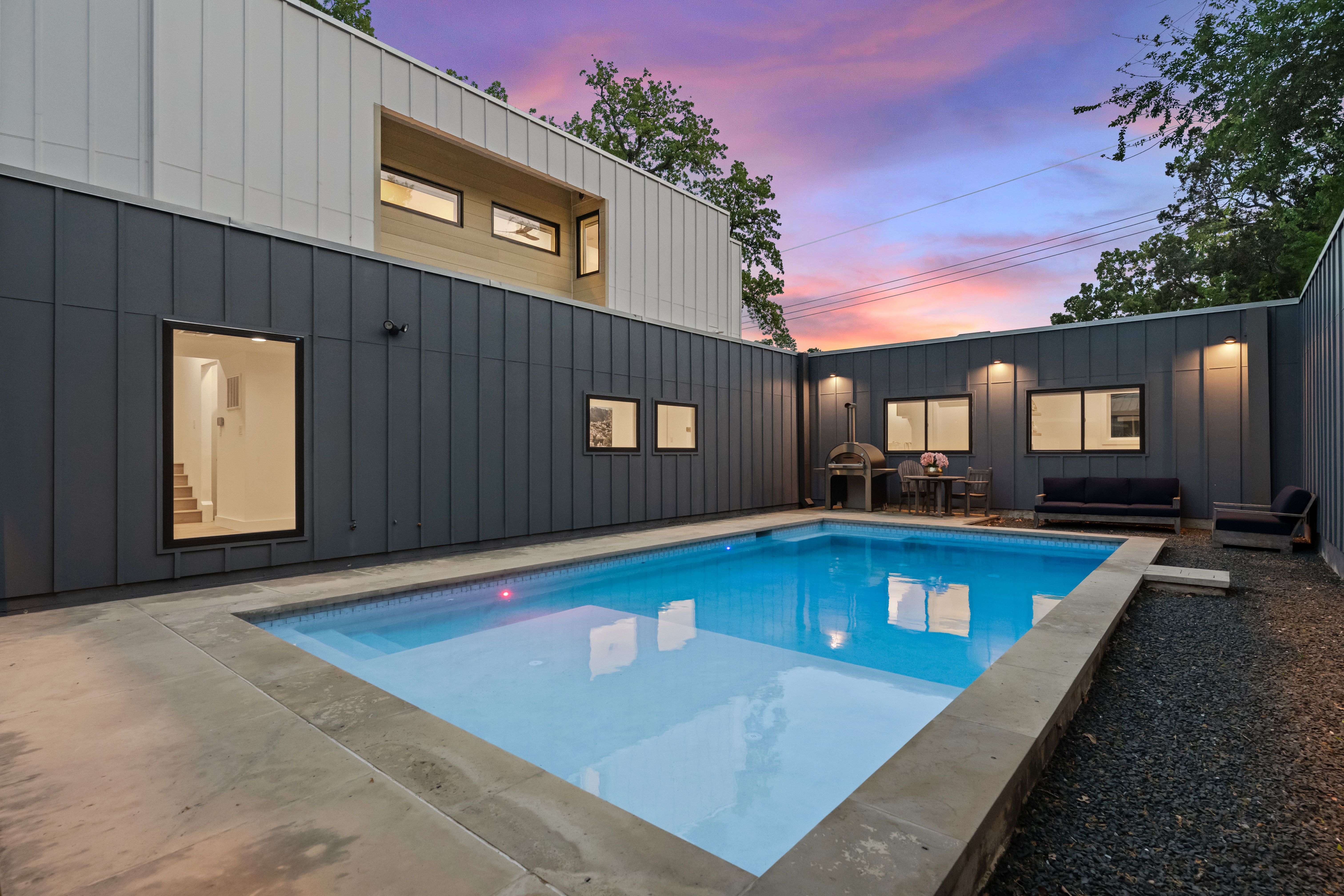  Bridle Path Modern - 物件實景