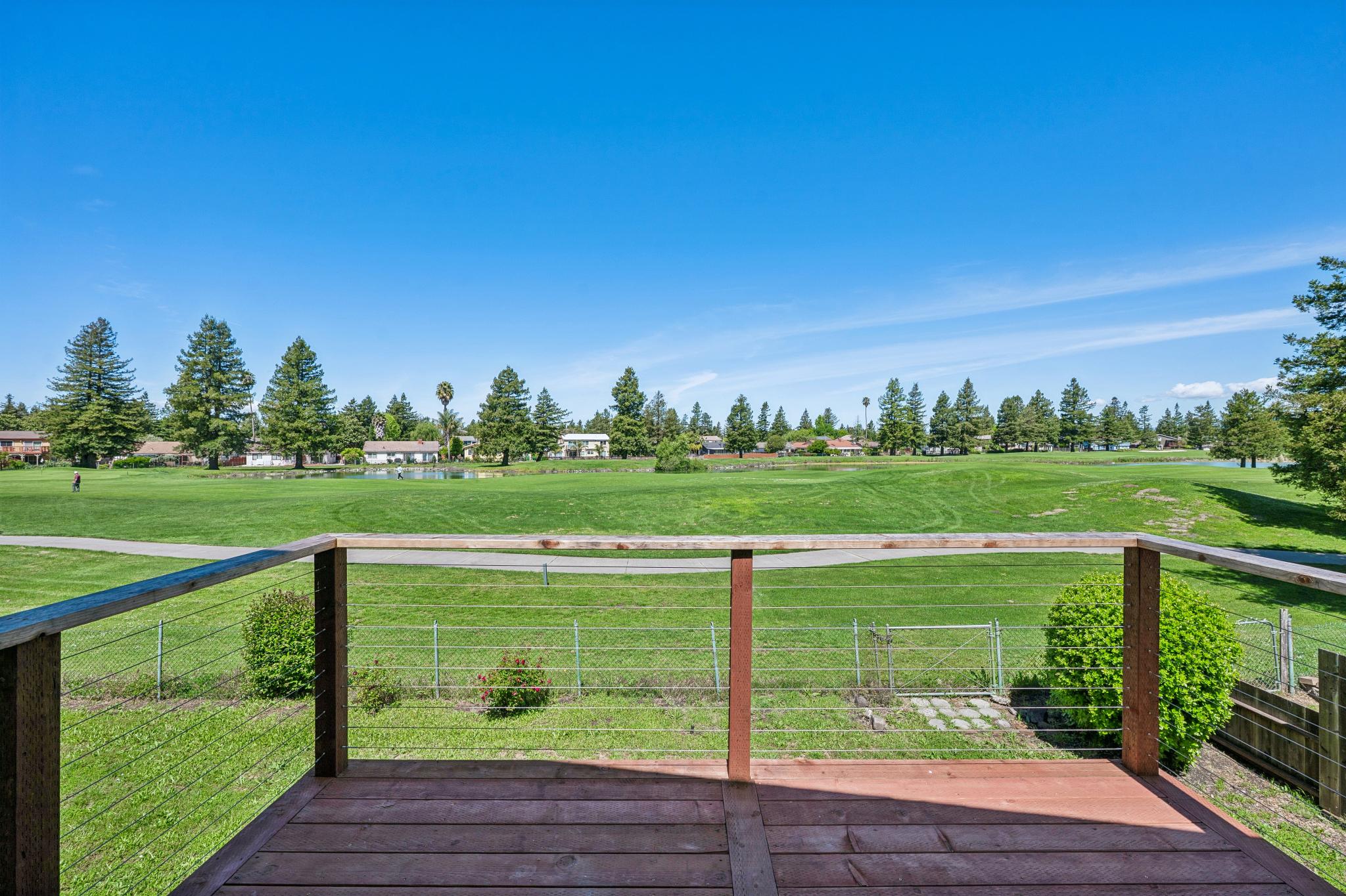  On The Green Above It All - 物件實景