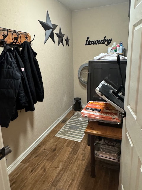 Ruidoso, New Mexico, 88345, United States, 3 Bedrooms Bedrooms, ,2 BathroomsBathrooms,Residential,For Sale,1998115