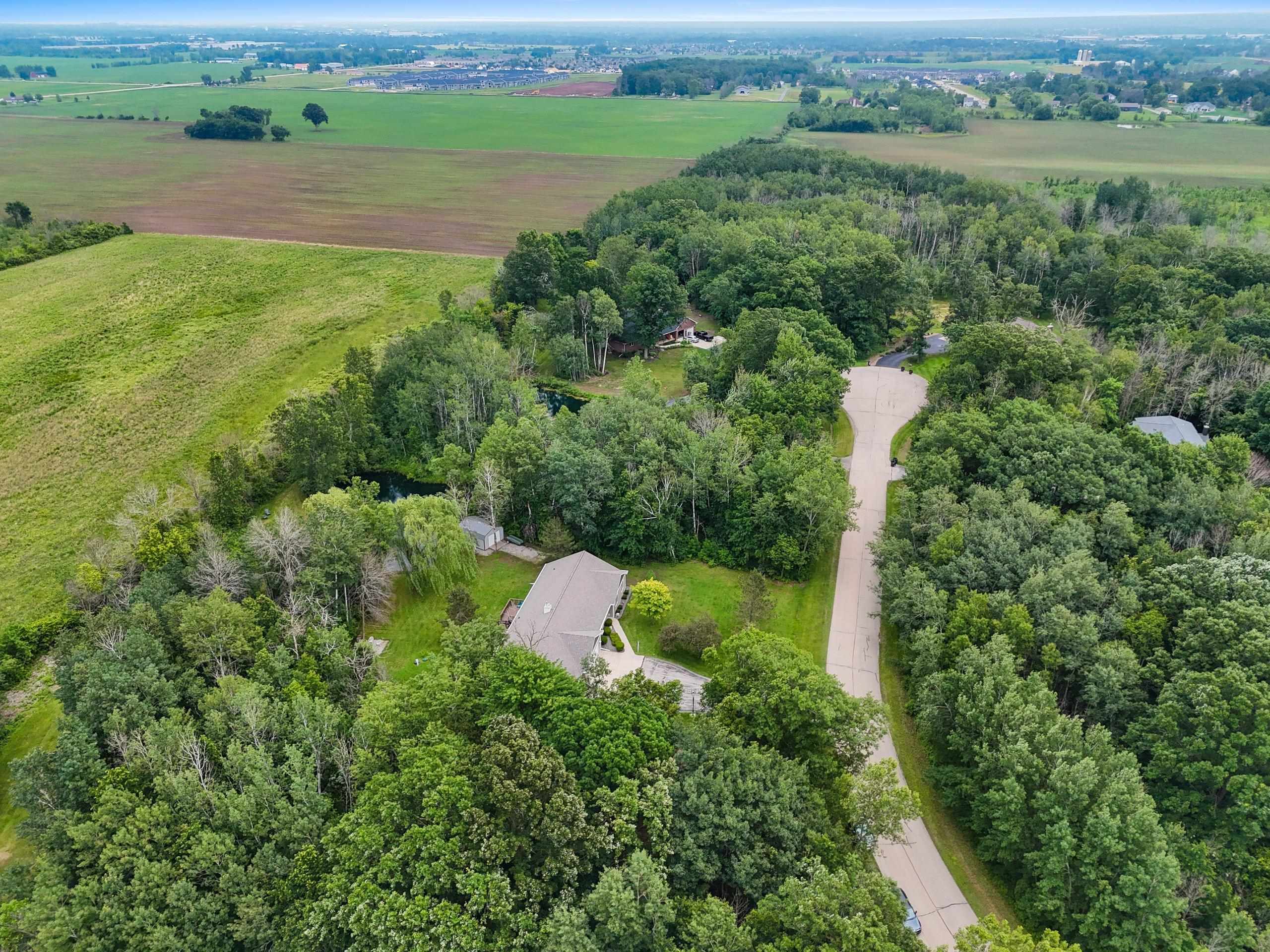 DE PERE, Wisconsin, 54115, United States, 3 Bedrooms Bedrooms, ,4 BathroomsBathrooms,Residential,For Sale,1912239