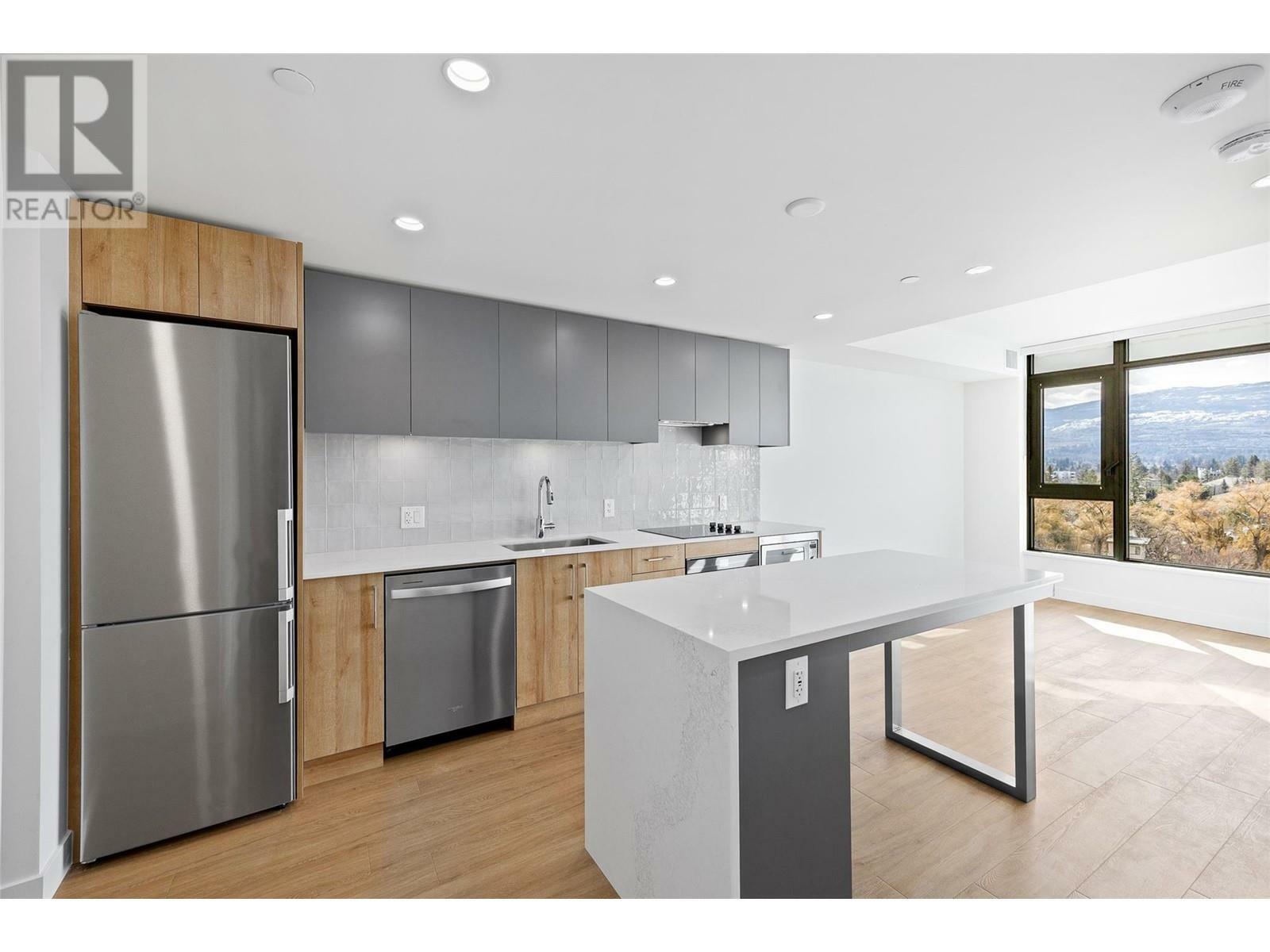 KELOWNA, British Columbia, V1W 3L2, CA, 1 Bedroom Bedrooms, ,1 BathroomBathrooms,Residential,For Sale,1837031