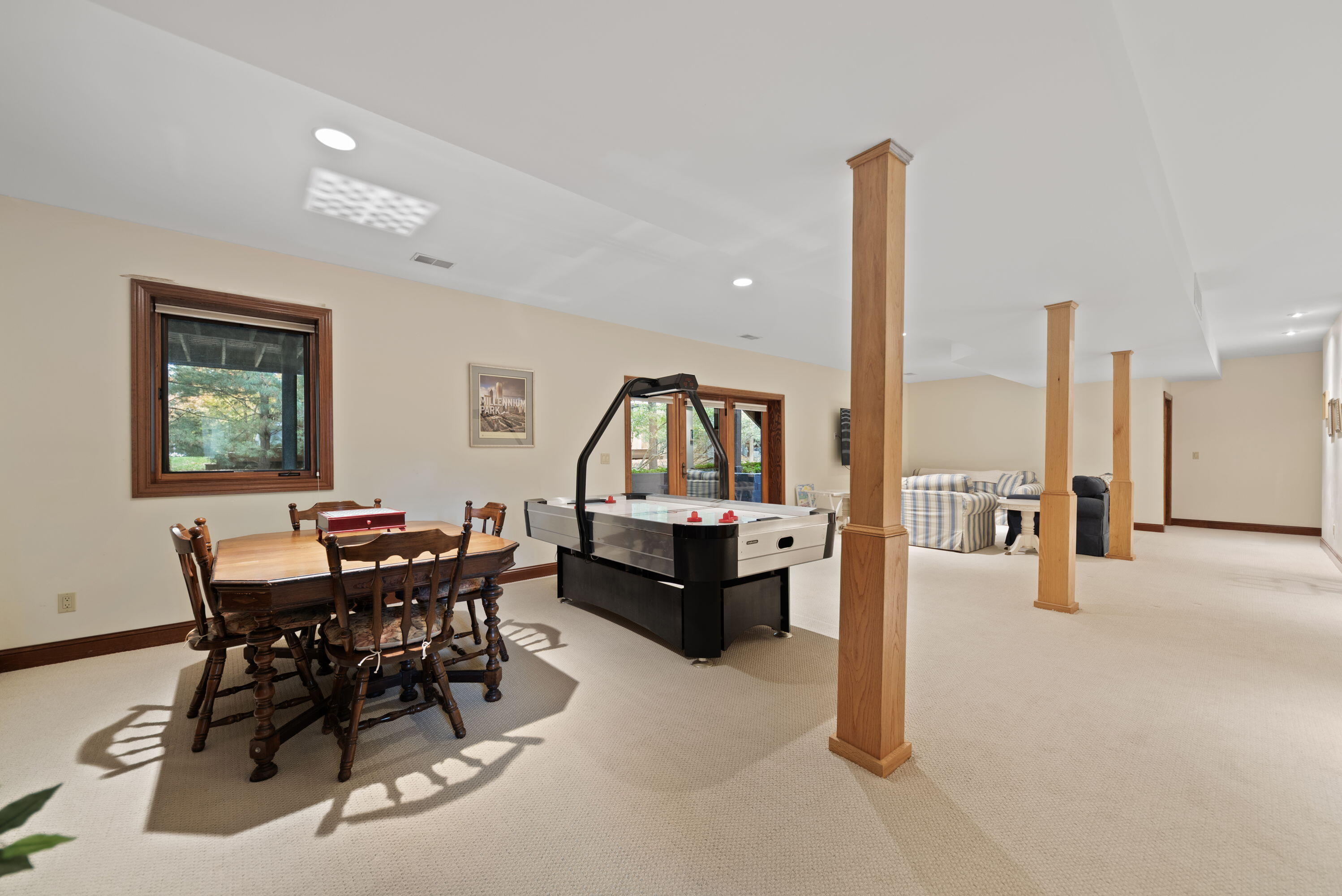 New Buffalo, Michigan, 49117, United States, 4 Bedrooms Bedrooms, ,3 BathroomsBathrooms,Residential,For Sale,1987868