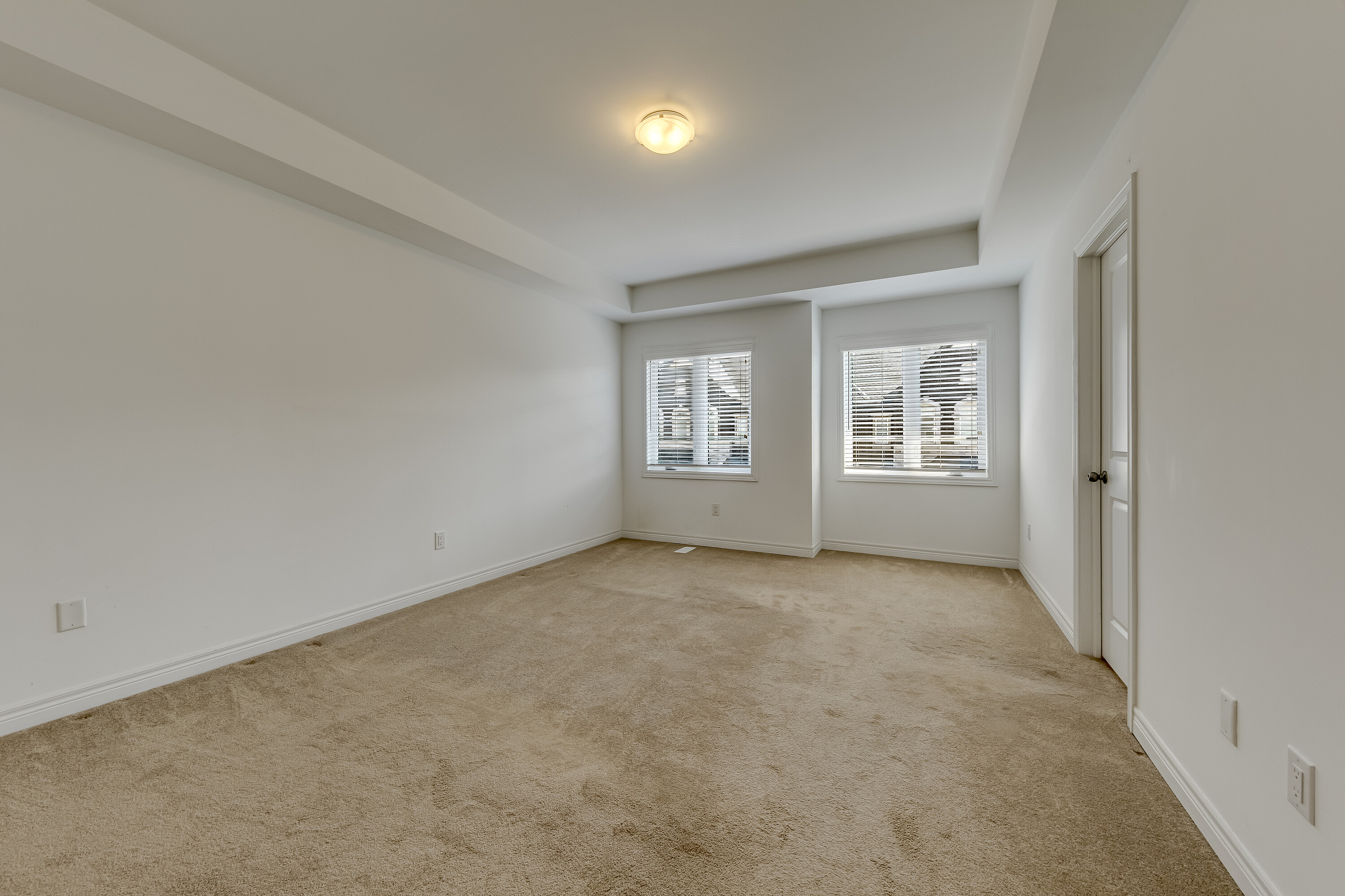  Modern 3-Storey Townhome - 物件實景
