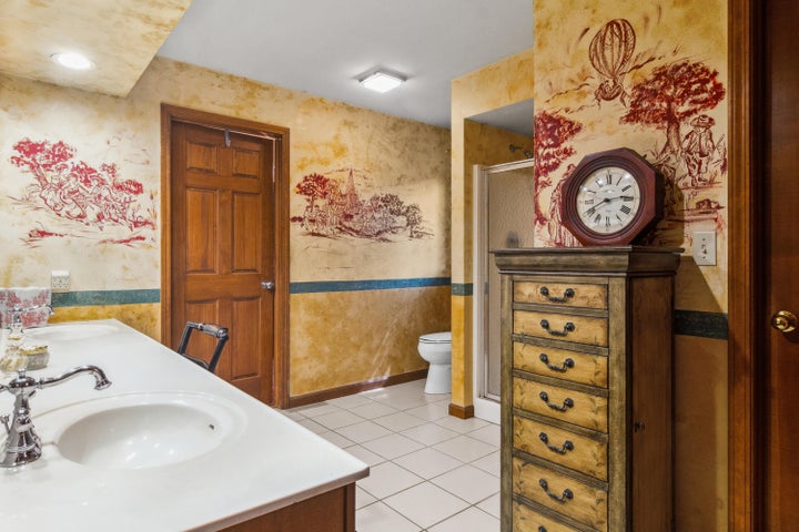 Valparaiso, Indiana, 46385, United States, 4 Bedrooms Bedrooms, ,4 BathroomsBathrooms,Residential,For Sale,1945024
