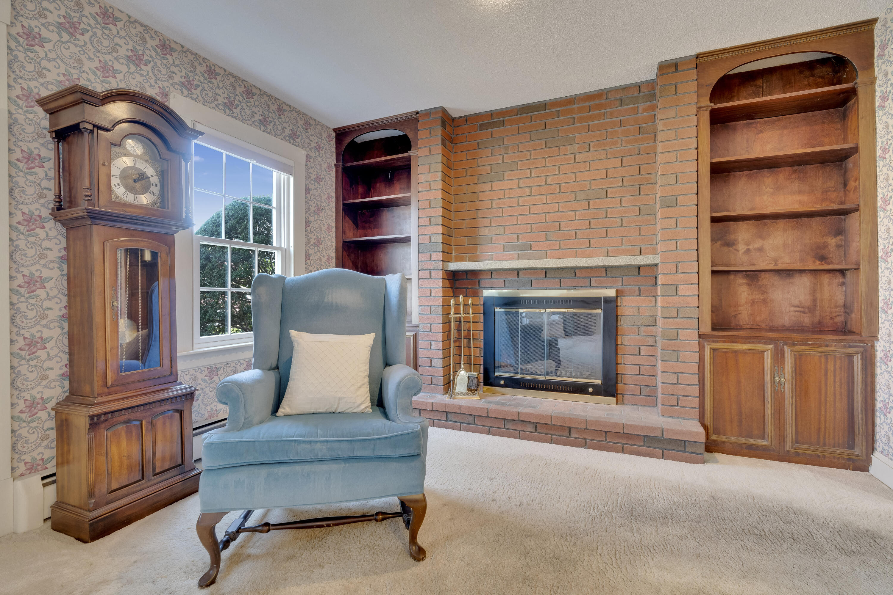 Biddeford, Maine, 04005, United States, 4 Bedrooms Bedrooms, ,2 BathroomsBathrooms,Residential,For Sale,1998354