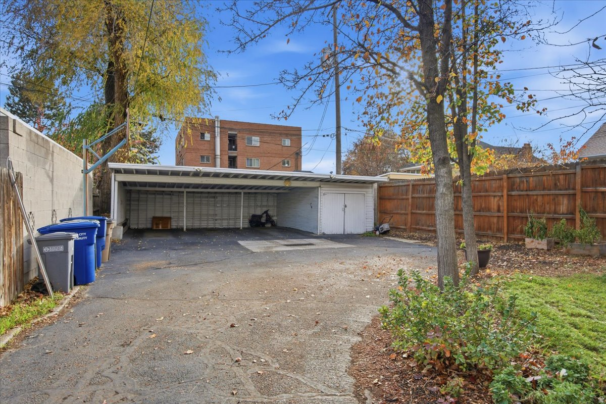 Salt Lake City, Utah, 84103, United States, 5 Bedrooms Bedrooms, ,Residential,For Sale,2003119