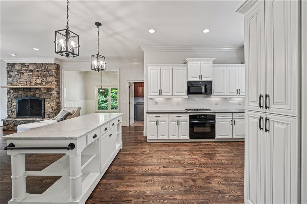 Big Canoe, Georgia, 30143, United States, 4 Bedrooms Bedrooms, ,5 BathroomsBathrooms,Residential,For Sale,1978711