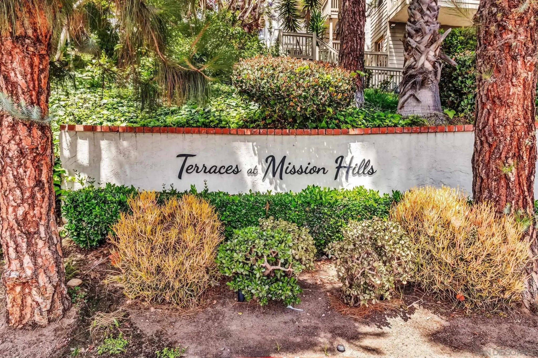 San Diego, California, 92110, United States, 2 Bedrooms Bedrooms, ,2 BathroomsBathrooms,Residential,For Sale,1996834