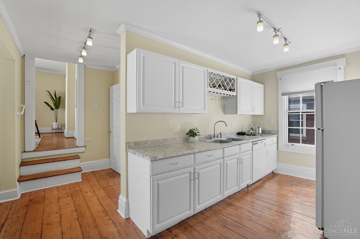 Cincinnati, Ohio, 45226, United States, ,Residential,For Sale,1996186