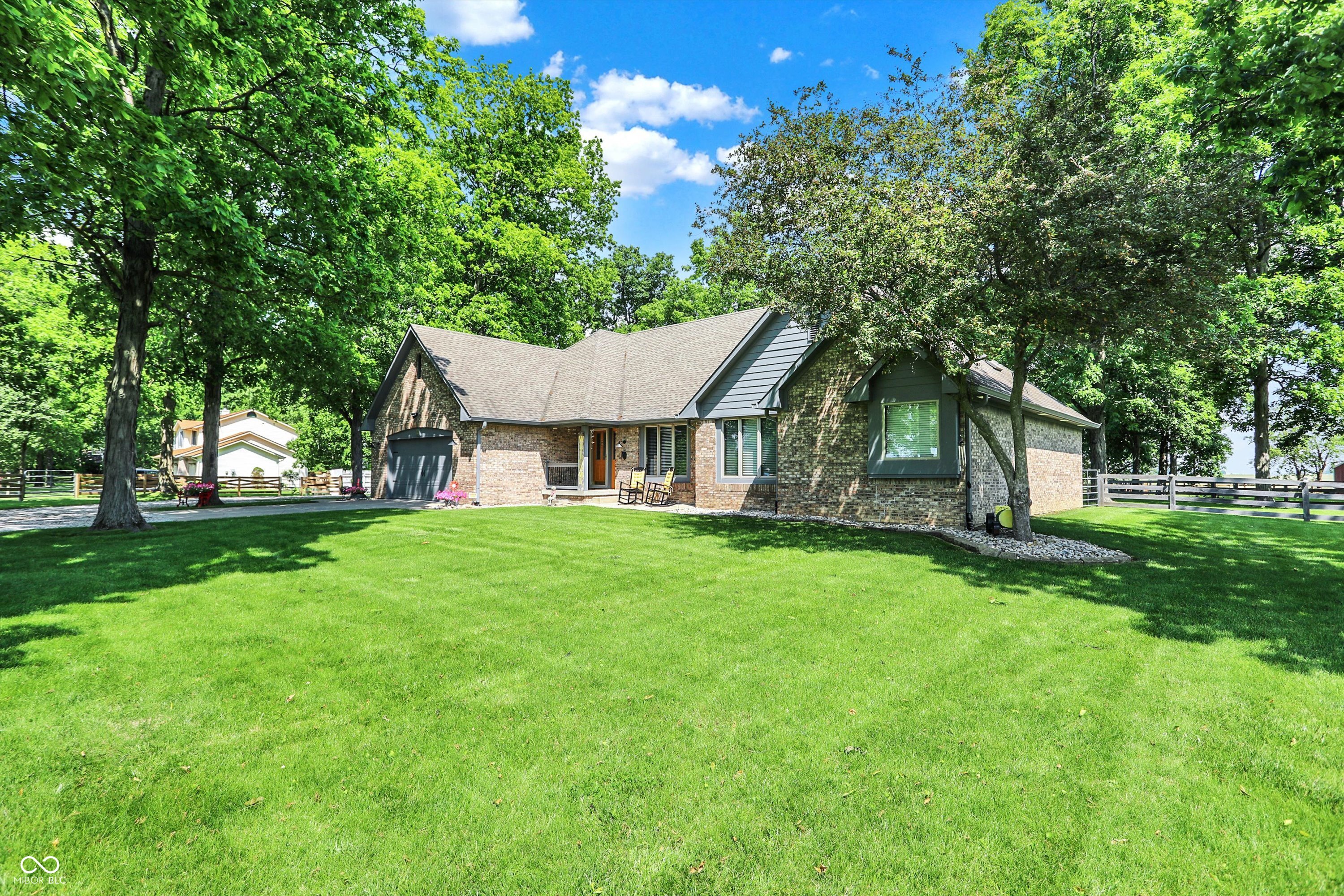 Charlottesville, Indiana, 46117, United States, 3 Bedrooms Bedrooms, ,3 BathroomsBathrooms,Residential,For Sale,2015328