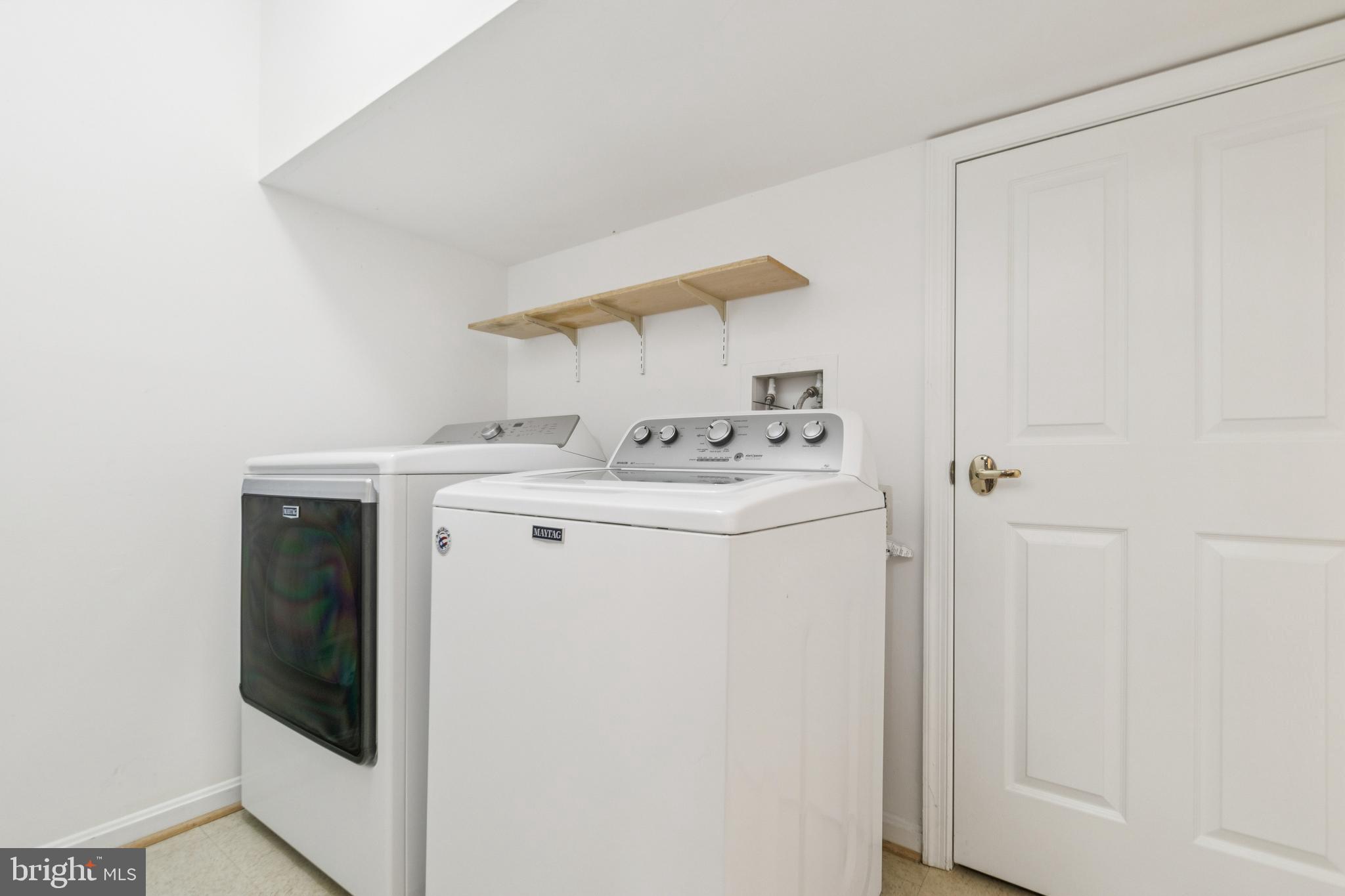 North Potomac, Maryland, 20878, United States, 3 Bedrooms Bedrooms, ,4 BathroomsBathrooms,Residential,For Sale,1923950