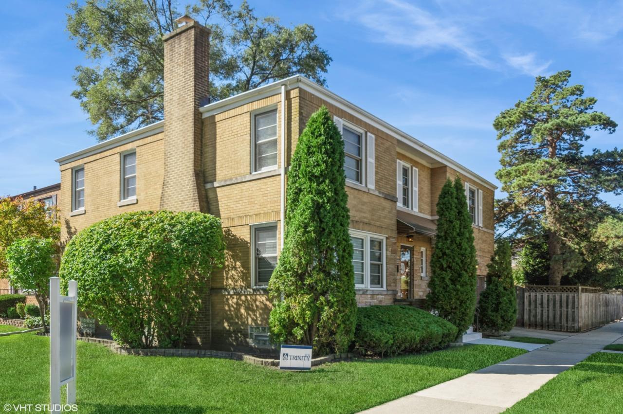 7527 W Wabansia Avenue W, Elmwood Park, Illinois, 60707, United States, 4 Bedrooms Bedrooms, ,4 BathroomsBathrooms,Residential,For Sale,7527 w wabansia AVE w,1635528