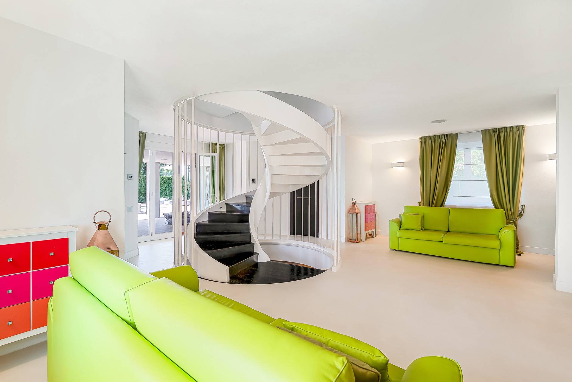Forte dei Marmi, Lucca, 55042, IT, 5 Bedrooms Bedrooms, ,9 BathroomsBathrooms,Residential,For Sale,1950777