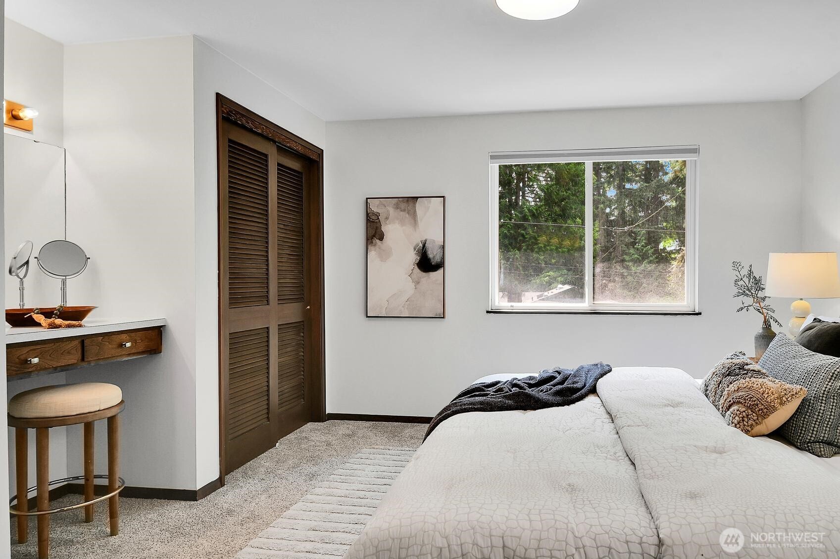 Lake Forest Park, Washington, 98155, United States, 4 Bedrooms Bedrooms, ,1 BathroomBathrooms,Residential,For Sale,1896629