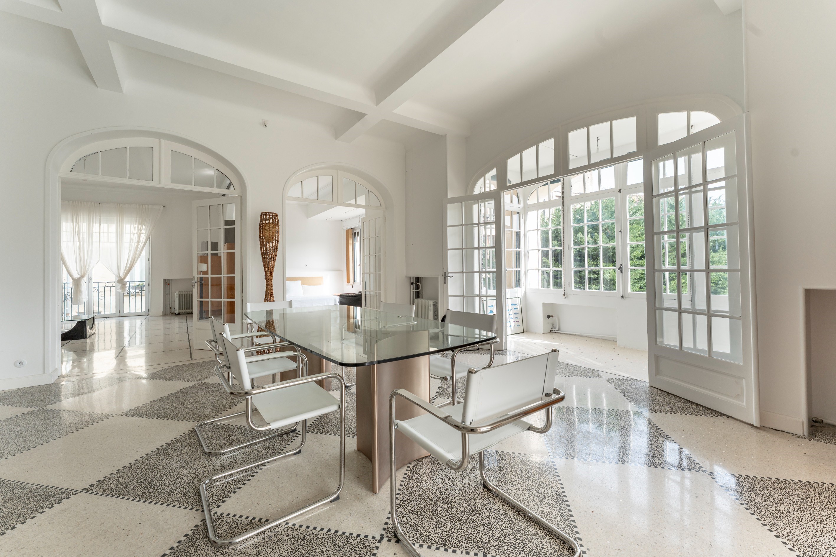 Art Deco Waterfront Masterpiece: A Rare 1930s Gem in Sauve, Gard - 物件實景
