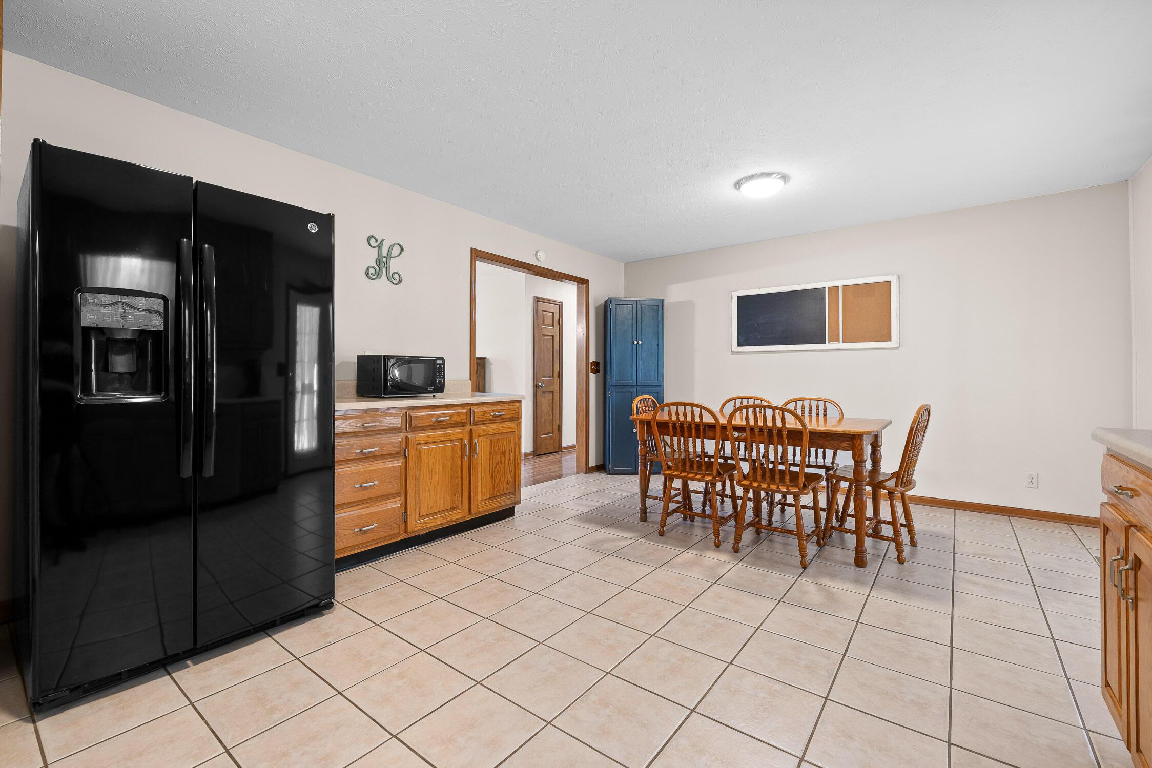 Ringgold, Georgia, 30736, United States, 6 Bedrooms Bedrooms, ,4 BathroomsBathrooms,Residential,For Sale,1927456