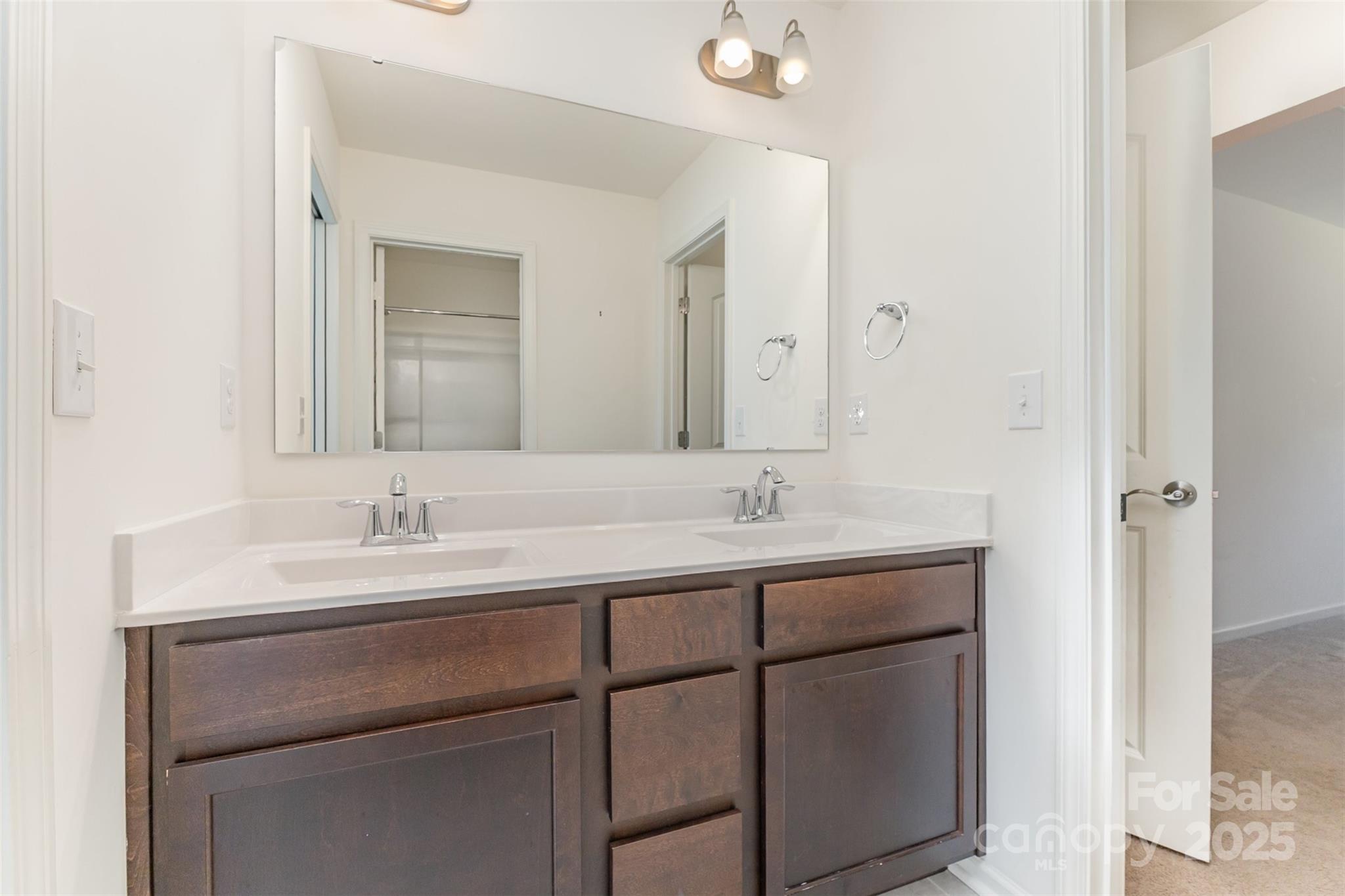 Waxhaw, North Carolina, 28173, United States, 5 Bedrooms Bedrooms, ,5 BathroomsBathrooms,Residential,For Sale,1940426