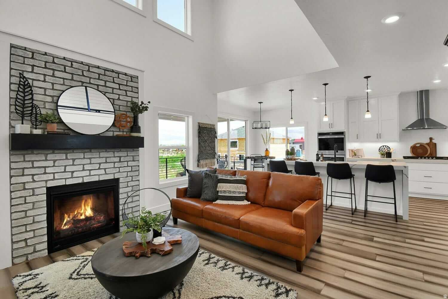 Hyrum, Utah, 84319, United States, 4 Bedrooms Bedrooms, ,3 BathroomsBathrooms,Residential,For Sale,2001472