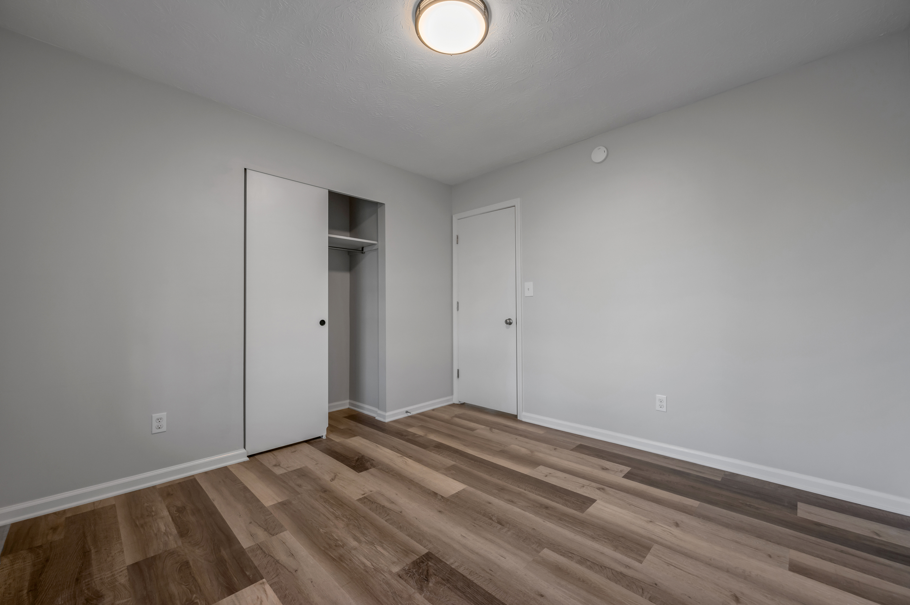  221 Quebec Way - 物件實景