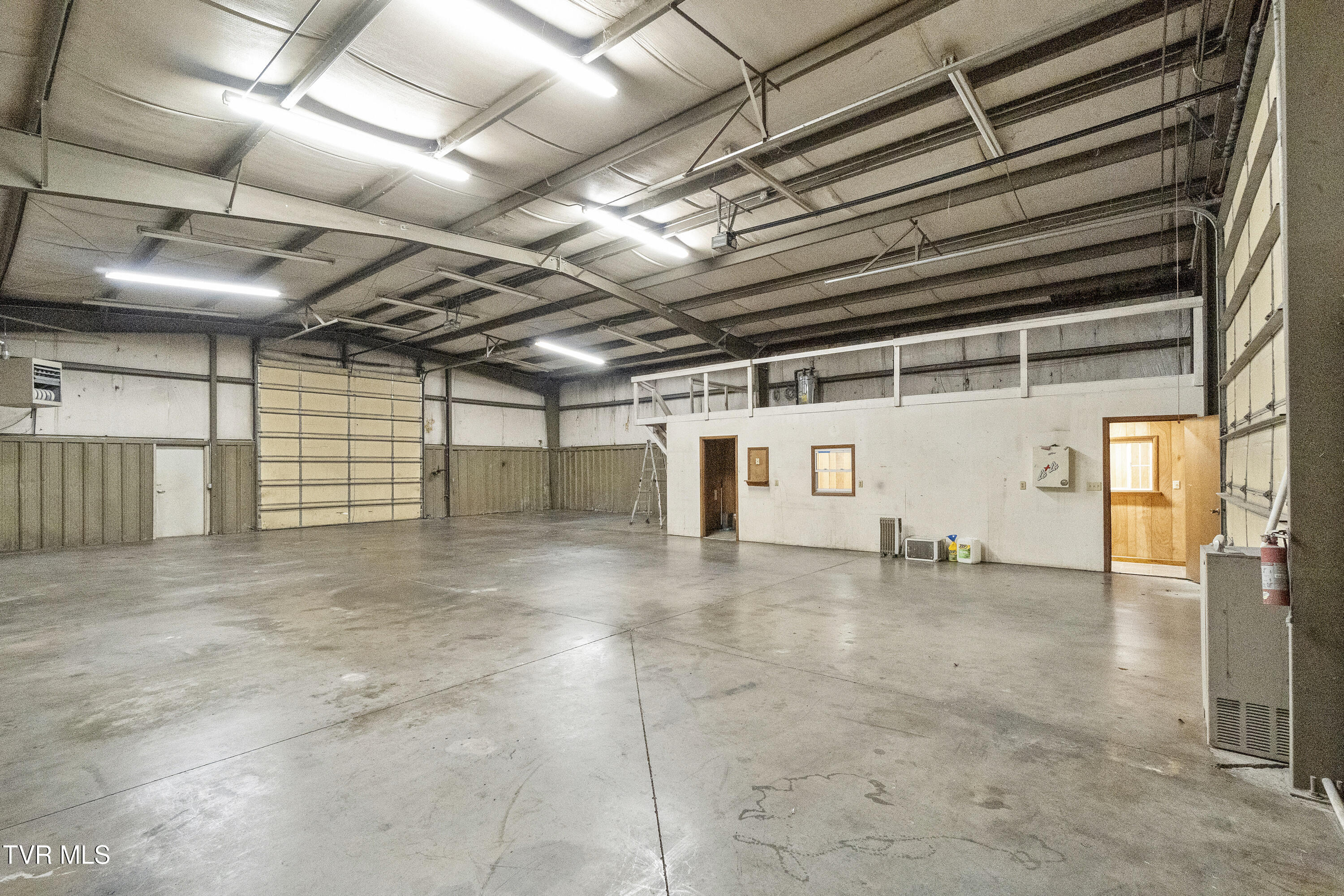 Greeneville, Tennessee, 37743, United States, 3 Bedrooms Bedrooms, ,2 BathroomsBathrooms,Residential,For Sale,1990242