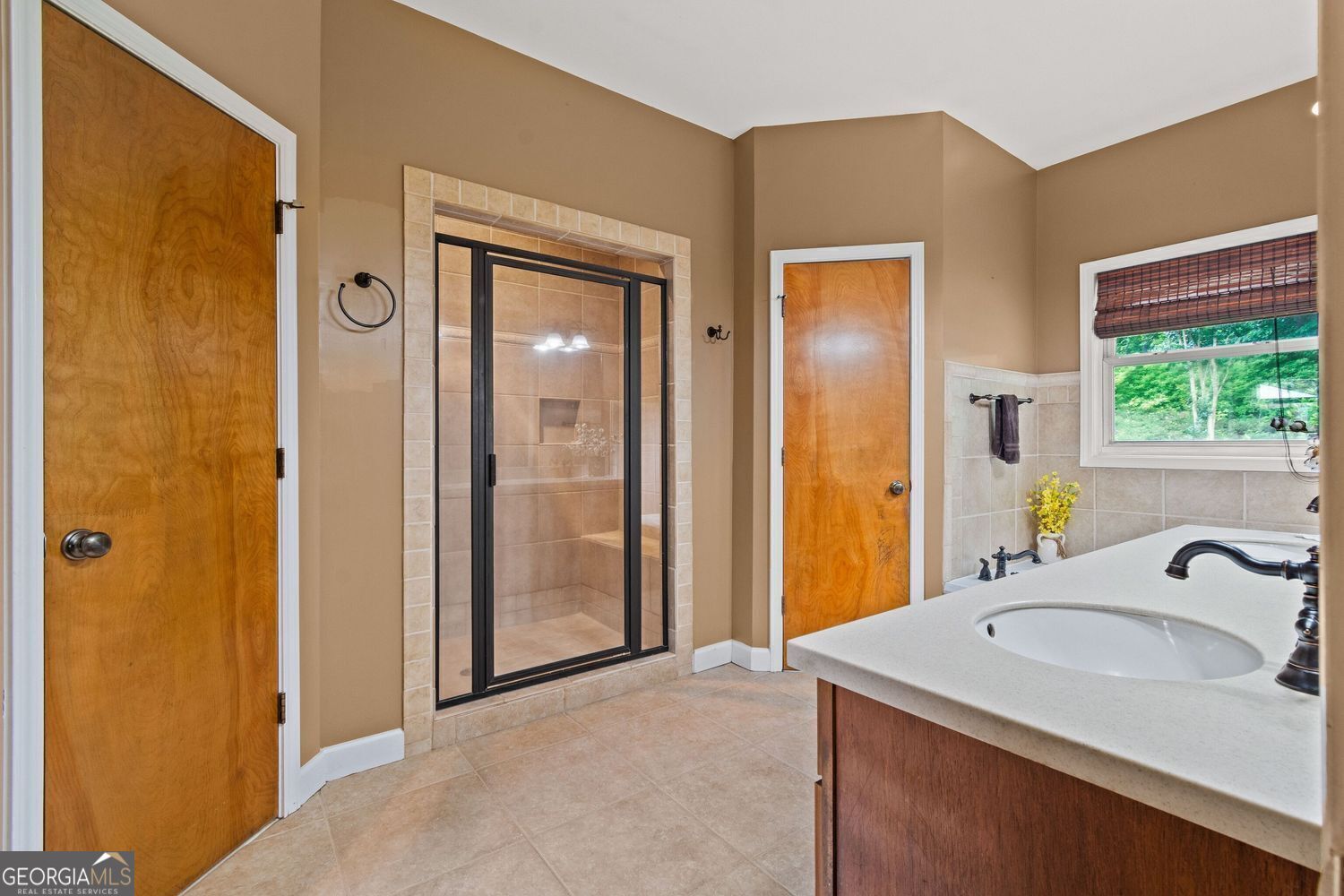 Cumming, Georgia, 30028, United States, 4 Bedrooms Bedrooms, ,5 BathroomsBathrooms,Residential,For Sale,1859105