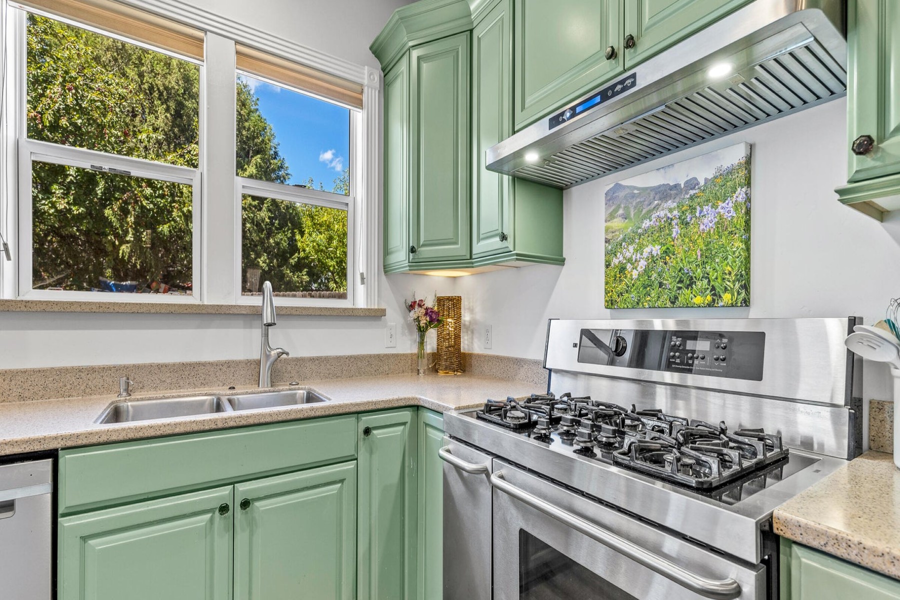  303 W Juniper Avenue  Flagstaff, AZ - 物件實景