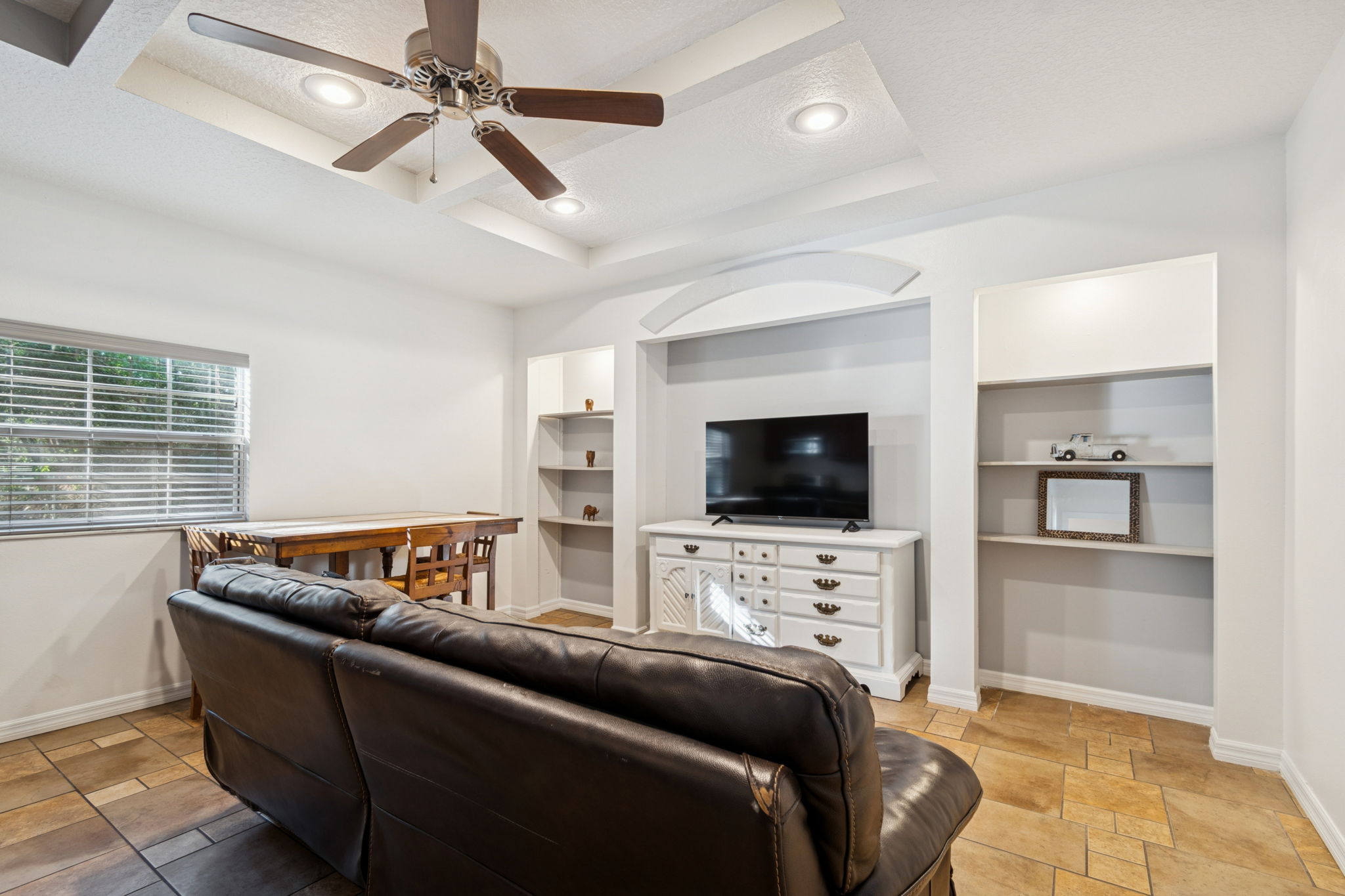 Tampa, Florida, 33637, United States, 4 Bedrooms Bedrooms, ,3 BathroomsBathrooms,Residential,For Sale,2012054