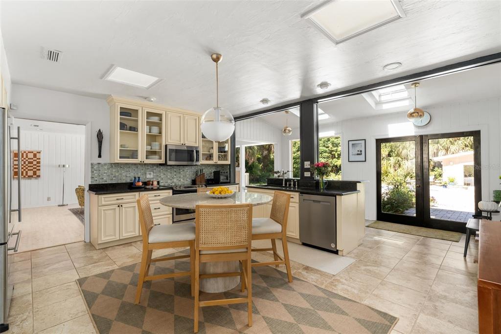 Gainesville, Florida, 32605, United States, 4 Bedrooms Bedrooms, ,3 BathroomsBathrooms,Residential,For Sale,1989463