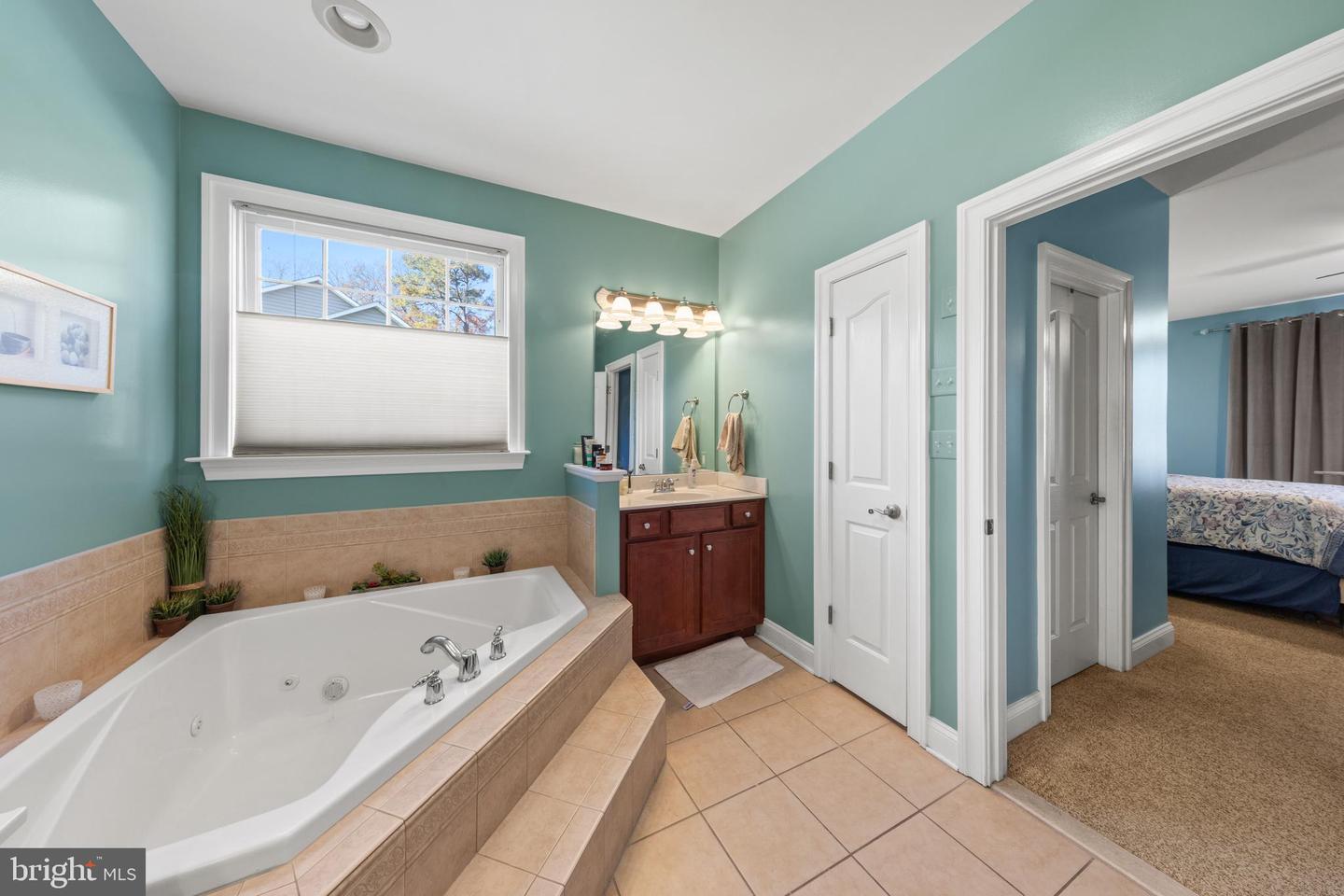 Dover, Delaware, 19904, United States, 4 Bedrooms Bedrooms, ,5 BathroomsBathrooms,Residential,For Sale,1990905