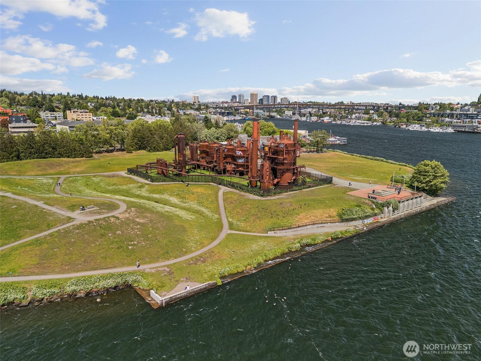SEATTLE, Washington, 98105, United States, 3 Bedrooms Bedrooms, ,3 BathroomsBathrooms,Residential,For Sale,1875304