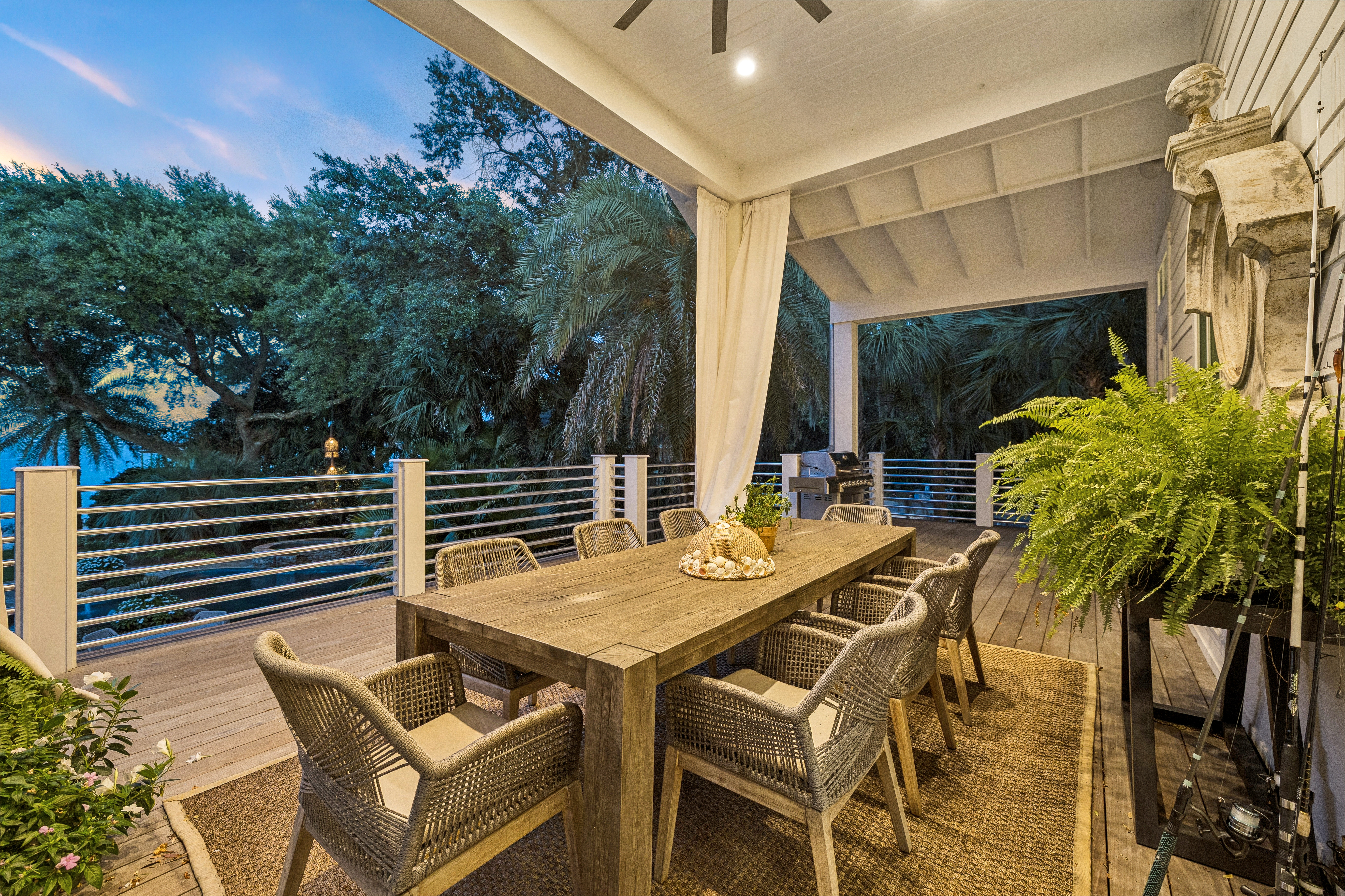 Private Bayfront Estate with Deep Water Dock and Sandy Beach - 物件實景