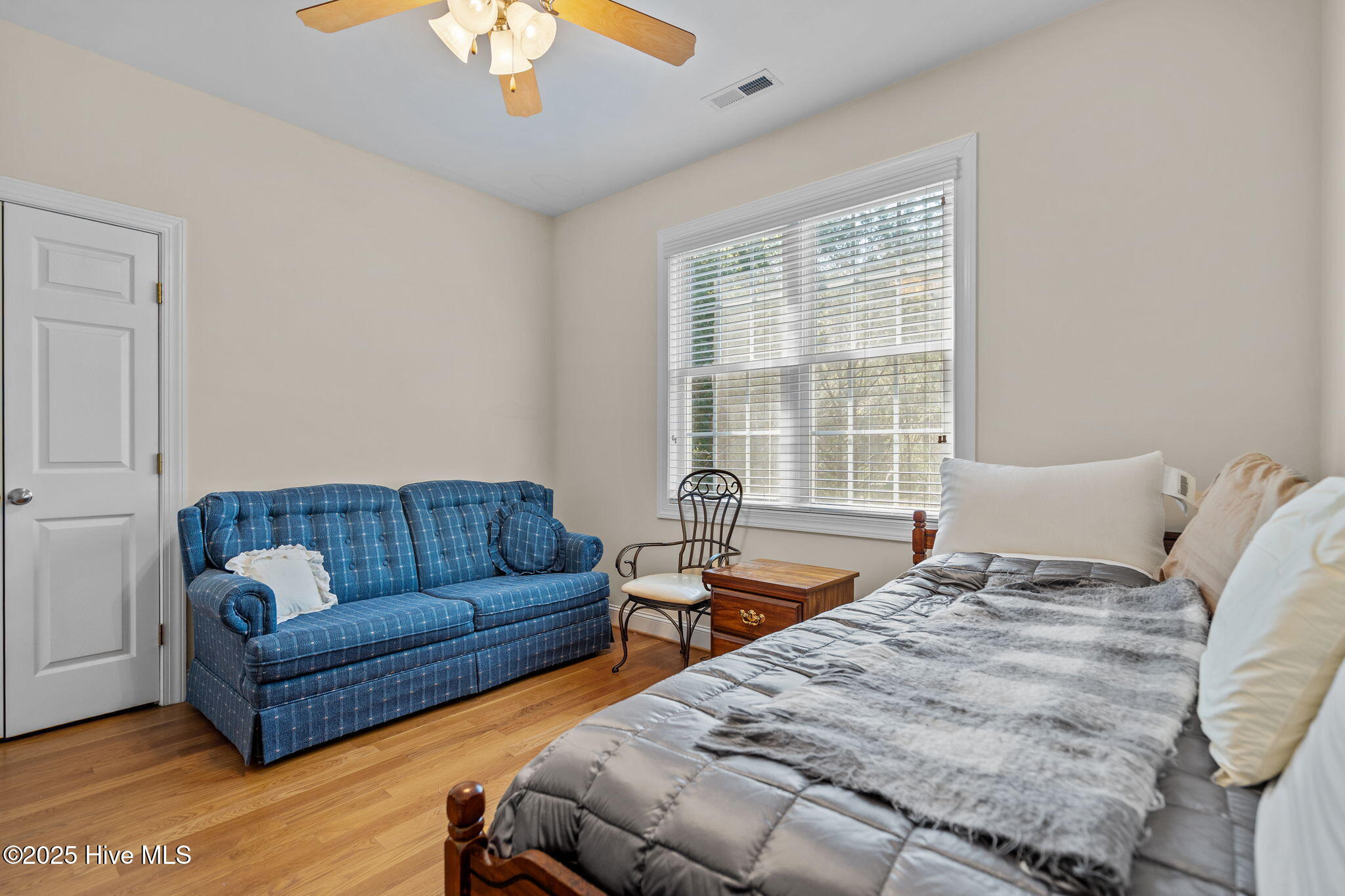 Wilmington, North Carolina, 28409, United States, 2 Bedrooms Bedrooms, ,2 BathroomsBathrooms,Residential,For Sale,1982803