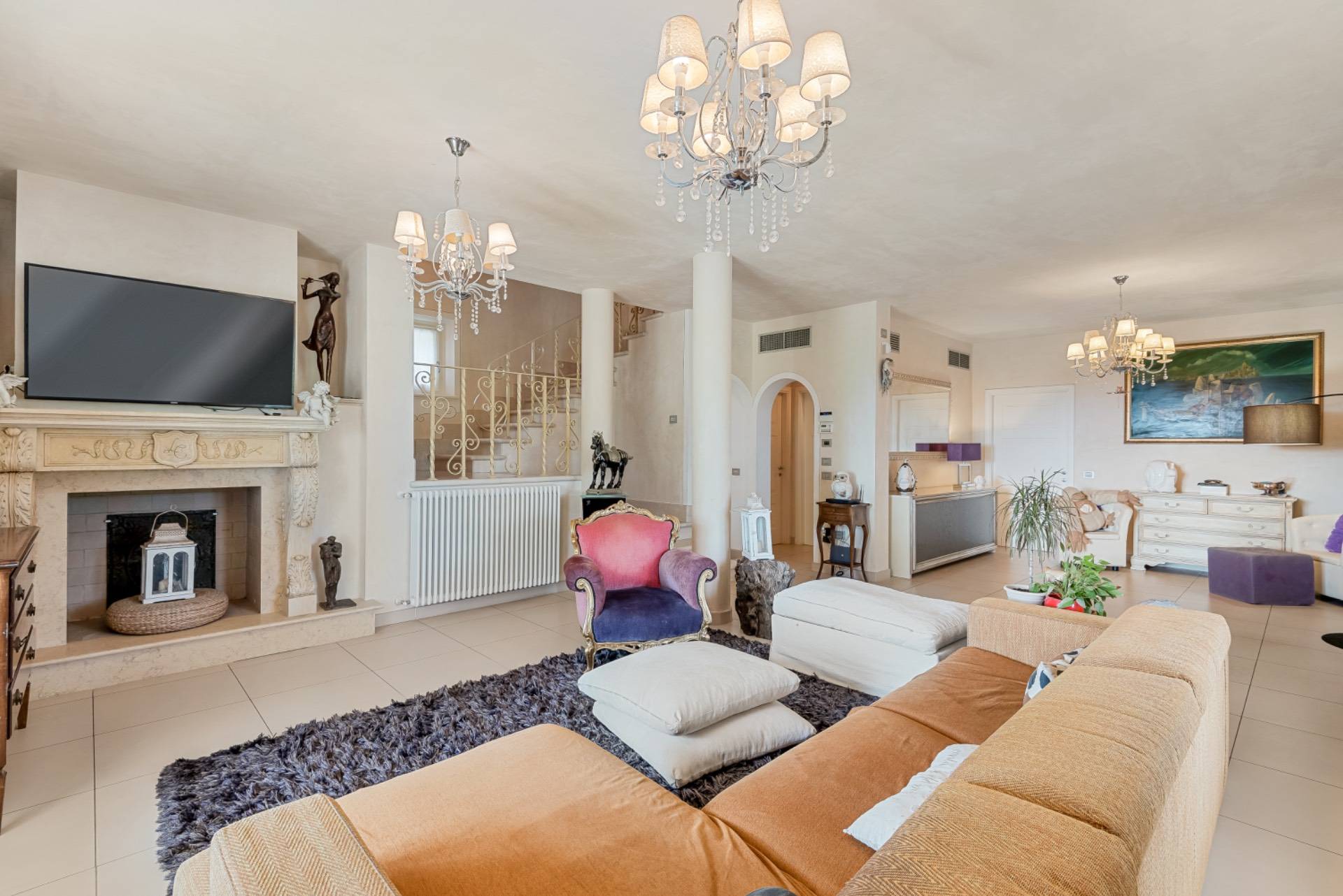 Pietrasanta, Lucca, 55045, IT, 3 Bedrooms Bedrooms, ,3 BathroomsBathrooms,Residential,For Sale,1903530