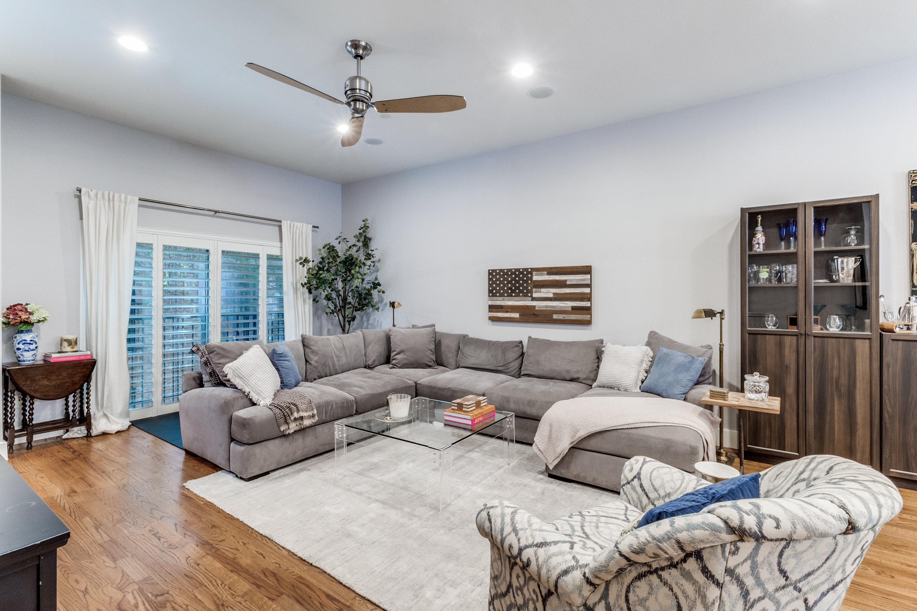  2411 N. Hall Street #31 - 物件實景