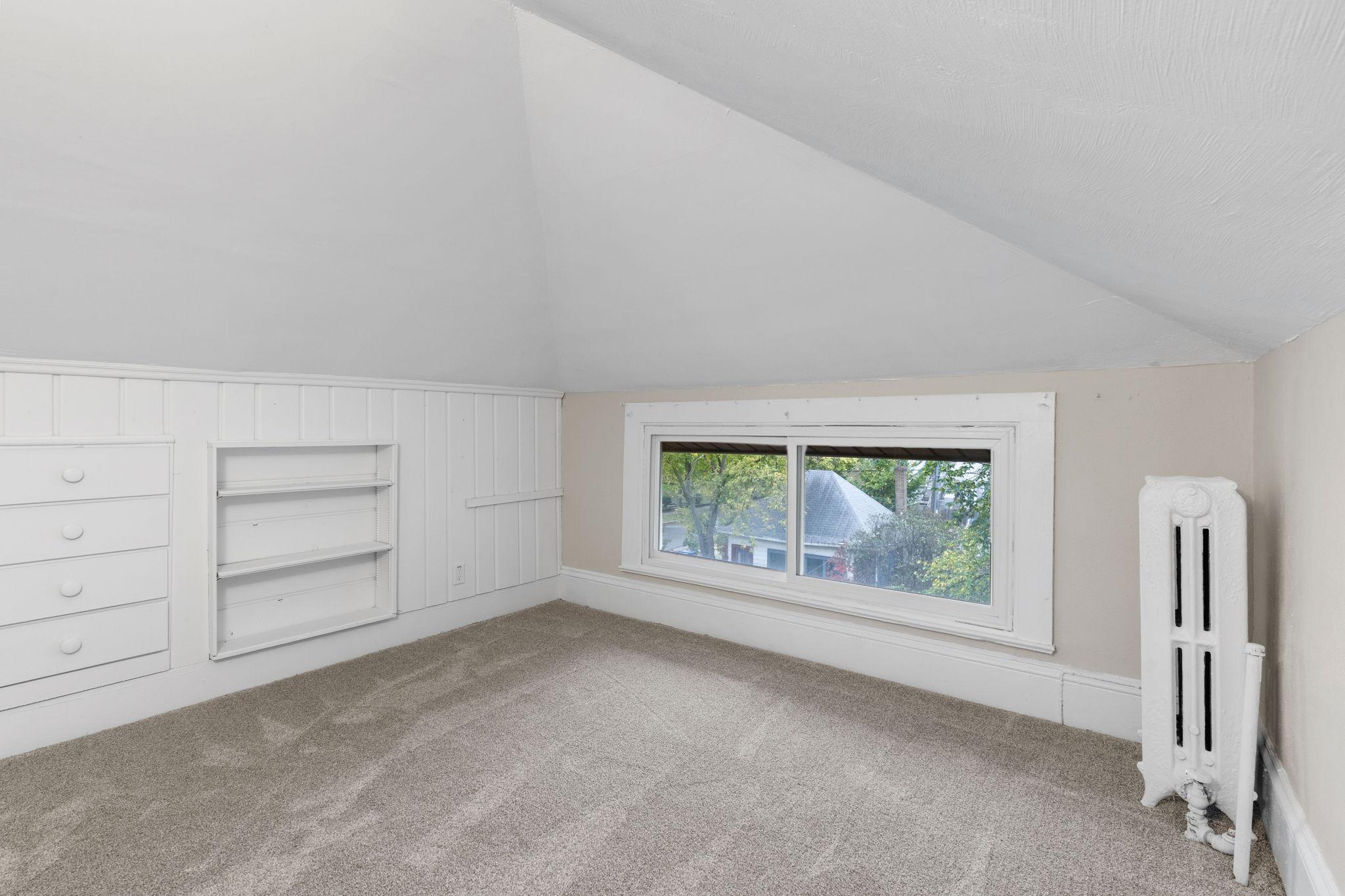 Minneapolis, Minnesota, 55404, United States, 6 Bedrooms Bedrooms, ,1 BathroomBathrooms,Residential,For Sale,1964958