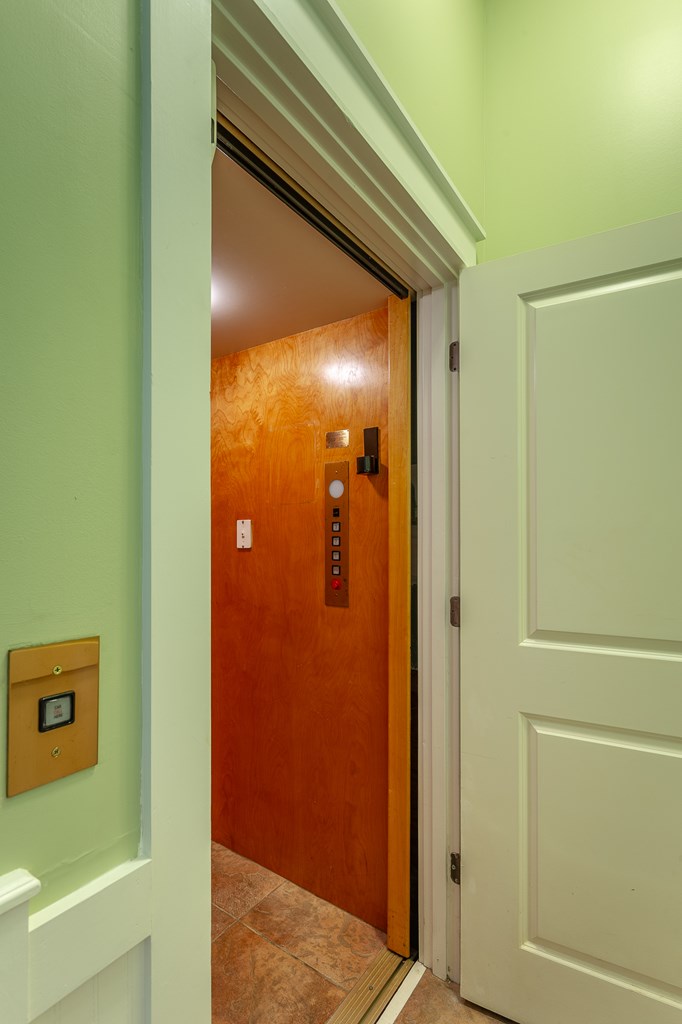 Saint George Island, Florida, 32328, United States, 5 Bedrooms Bedrooms, ,6 BathroomsBathrooms,Residential,For Sale,1976248