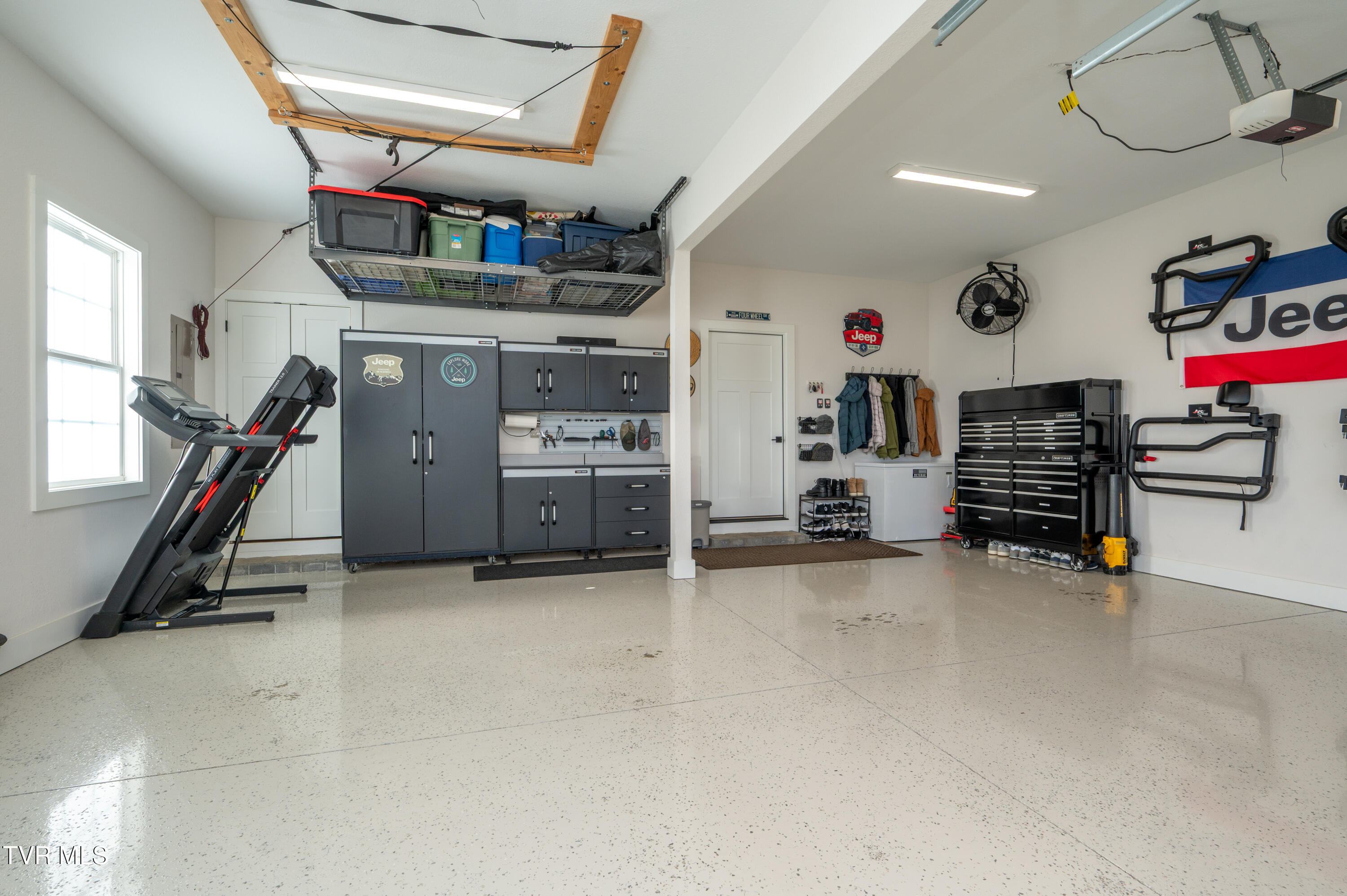 Greeneville, Tennessee, 37745, United States, 4 Bedrooms Bedrooms, ,3 BathroomsBathrooms,Residential,For Sale,2005652