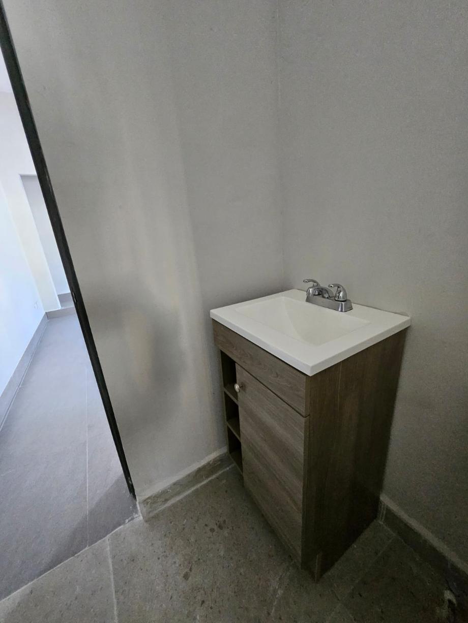 Monterrey, Nuevo León, 64000, Mexico, 6 Bedrooms Bedrooms, ,4 BathroomsBathrooms,Residential,For Sale,1997199