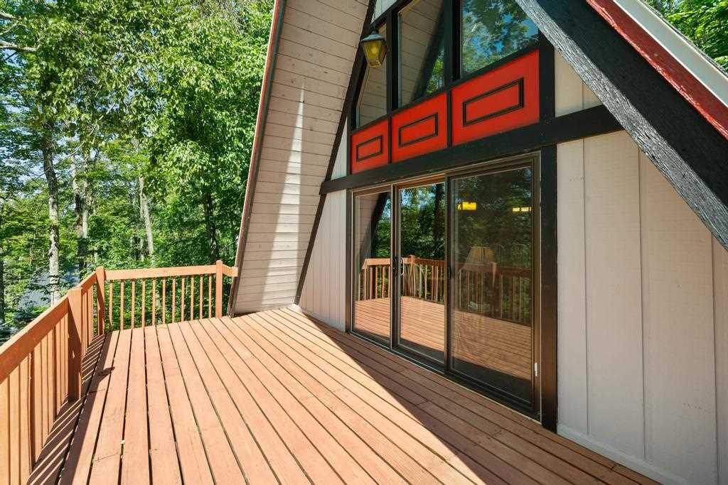Harbor Springs, Michigan, 49740, United States, 2 Bedrooms Bedrooms, ,2 BathroomsBathrooms,Residential,For Sale,1901422