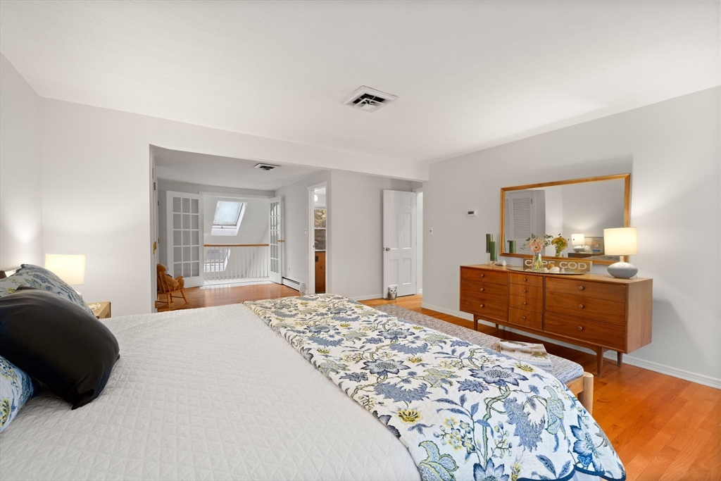 Andover, Massachusetts, 01810, United States, 4 Bedrooms Bedrooms, ,3 BathroomsBathrooms,Residential,For Sale,1987628