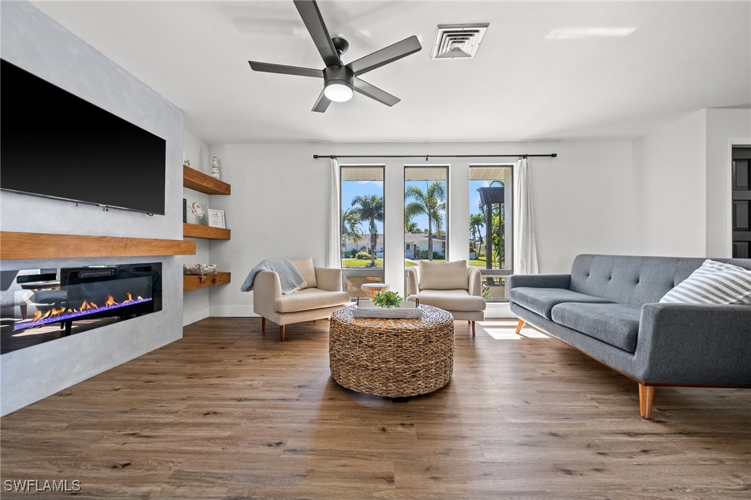Cape Coral, Florida, 33904, United States, 3 Bedrooms Bedrooms, ,2 BathroomsBathrooms,Residential,For Sale,1861332