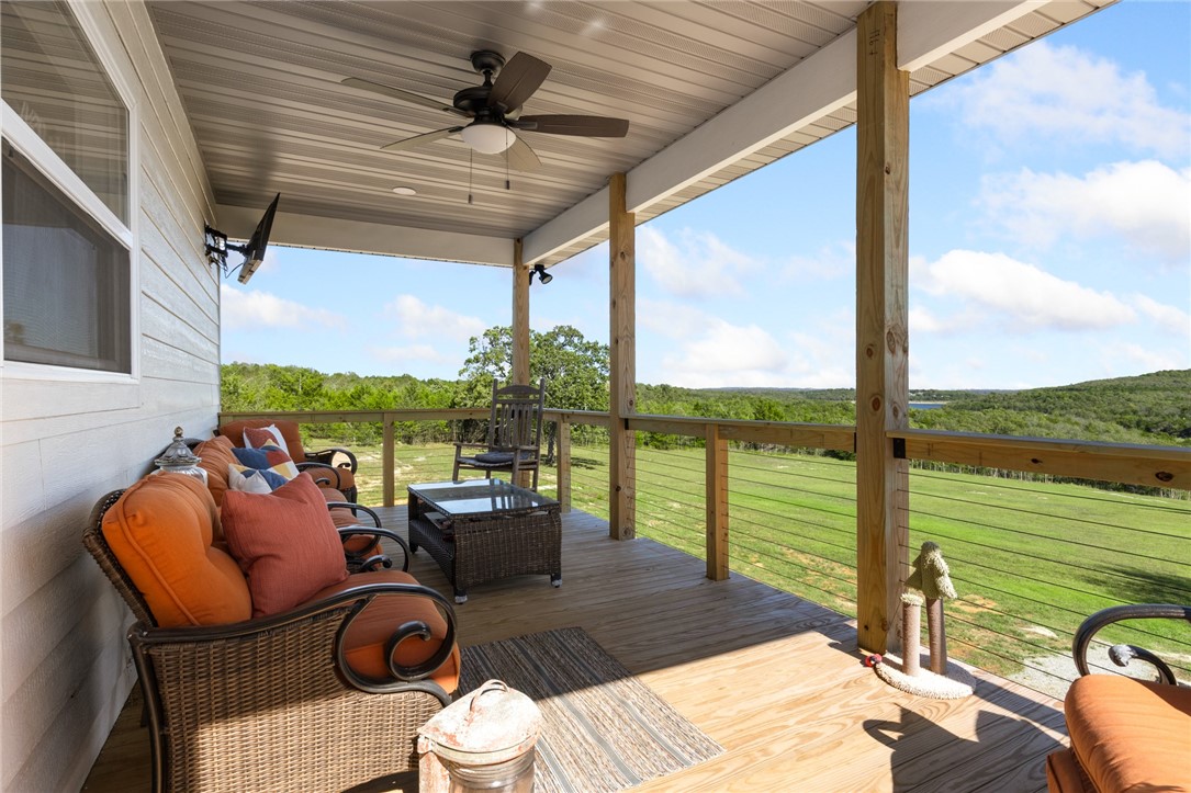 Yellville, Arkansas, 72687, United States, 2 Bedrooms Bedrooms, ,3 BathroomsBathrooms,Residential,For Sale,1970032